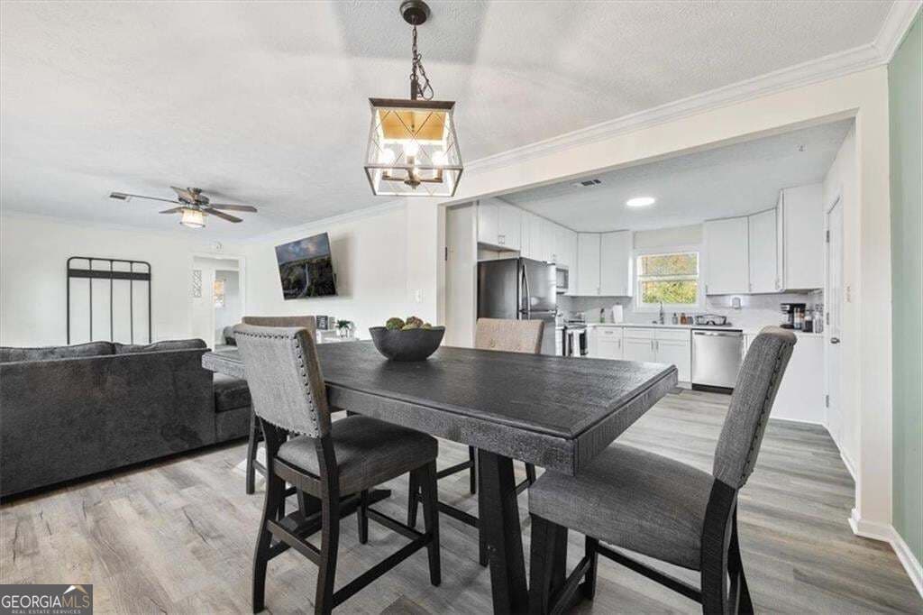 3 bedroom, 2 bathroom, 1,255 sq ft single family residence for sale at 4281 Hiram Lithia Springs Road, Powder Springs, GA 30127 — photo 9