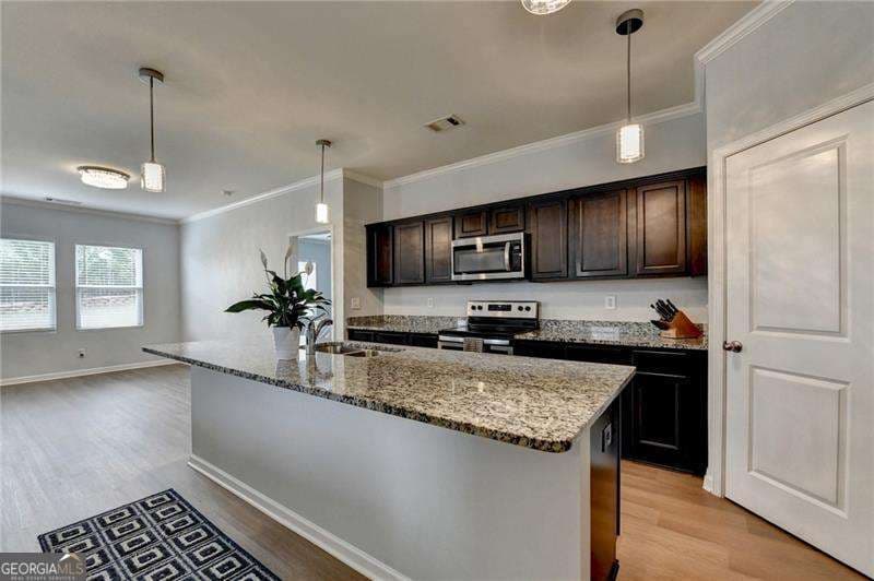 4 bedroom, 2 bathroom, 1,740 sq ft single family residence for sale at 337 Alexander Lane, Bethlehem, GA 30620 — photo 6