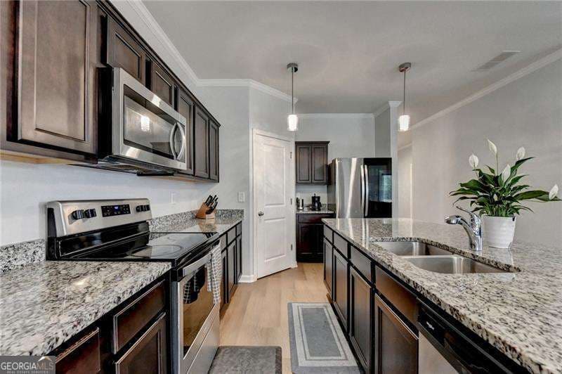 4 bedroom, 2 bathroom, 1,740 sq ft single family residence for sale at 337 Alexander Lane, Bethlehem, GA 30620 — photo 9