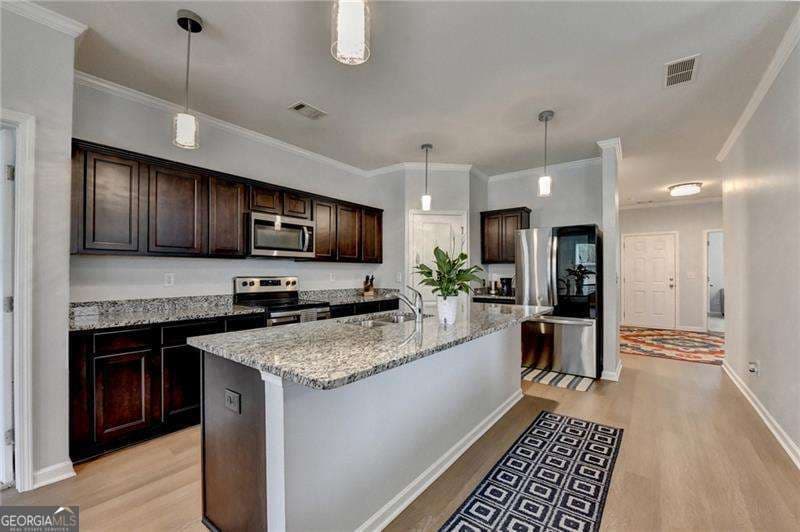 4 bedroom, 2 bathroom, 1,740 sq ft single family residence for sale at 337 Alexander Lane, Bethlehem, GA 30620 — photo 4