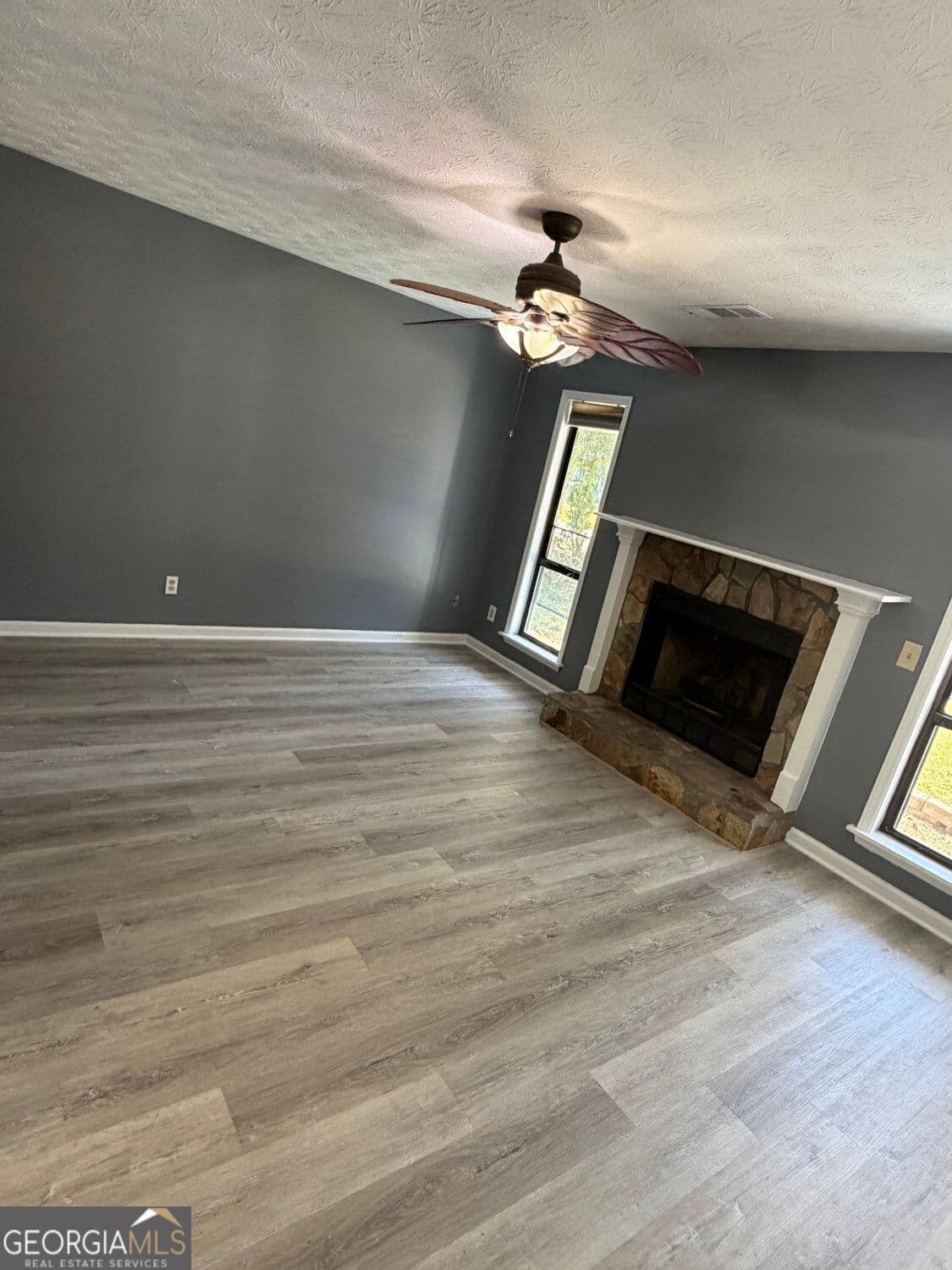 3 bedroom, 2 bathroom, 1,530 sq ft single family residence for sale at 64 Timothy Lane, Lilburn, GA 30047 — photo 6