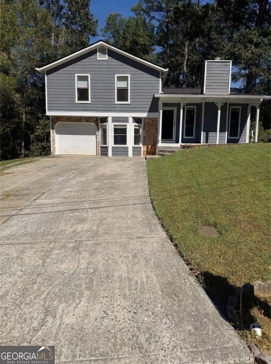 3 bedroom, 2 bathroom, 1,530 sq ft single family residence for sale at 64 Timothy Lane, Lilburn, GA 30047 — photo 3
