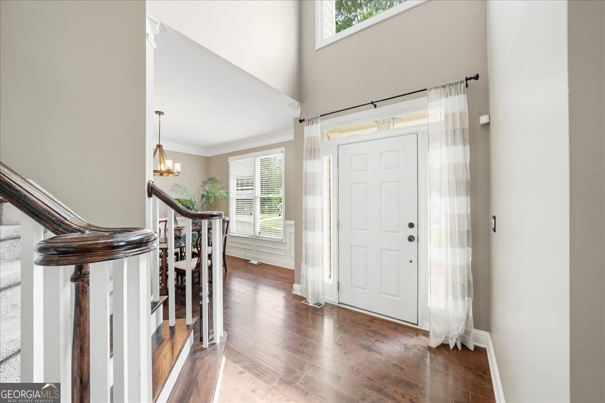 4 bedroom, 4.5 bathroom, 4,686 sq ft single family residence for sale at 6415 E Hills Court, Cumming, GA 30041 — photo 6