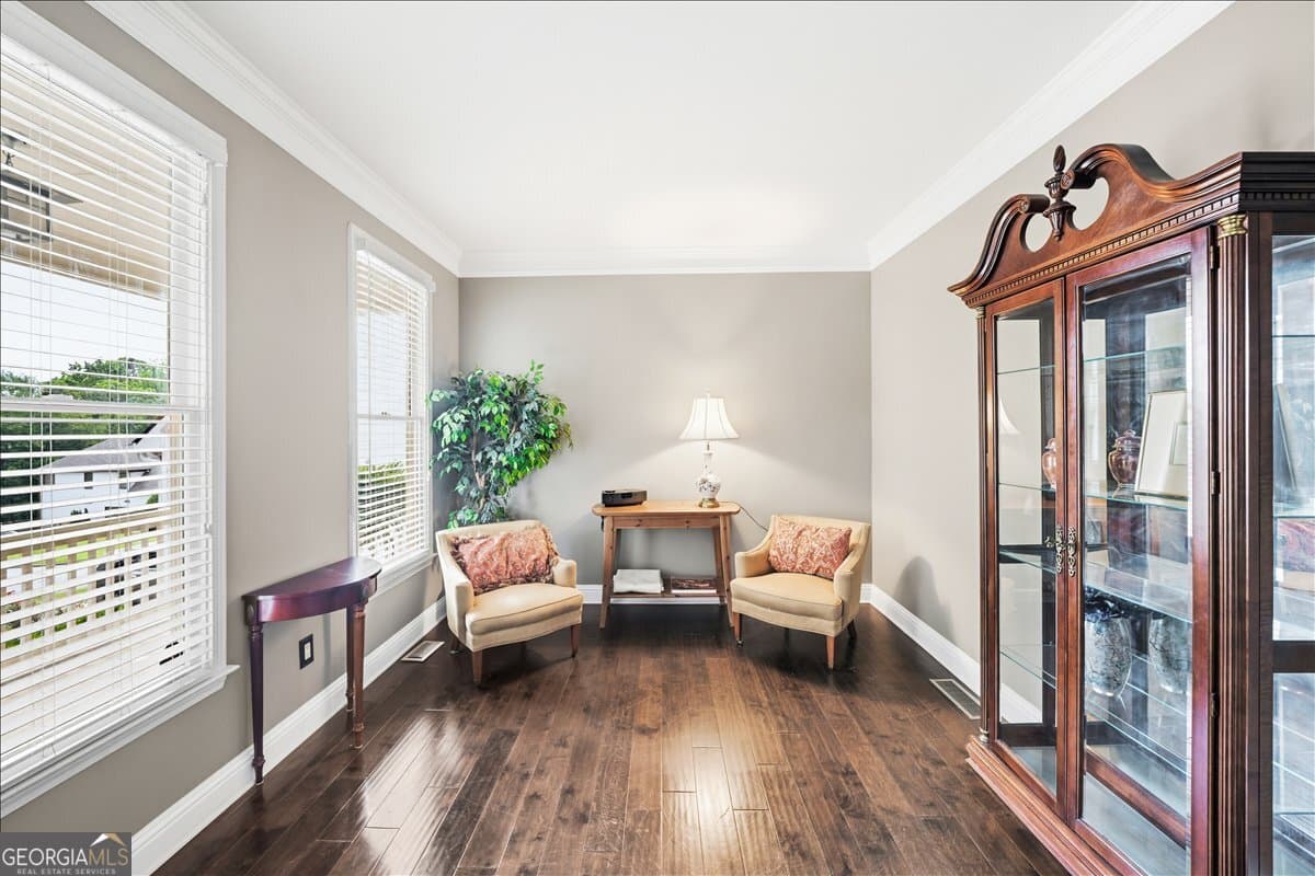 4 bedroom, 4.5 bathroom, 4,686 sq ft single family residence for sale at 6415 E Hills Court, Cumming, GA 30041 — photo 7