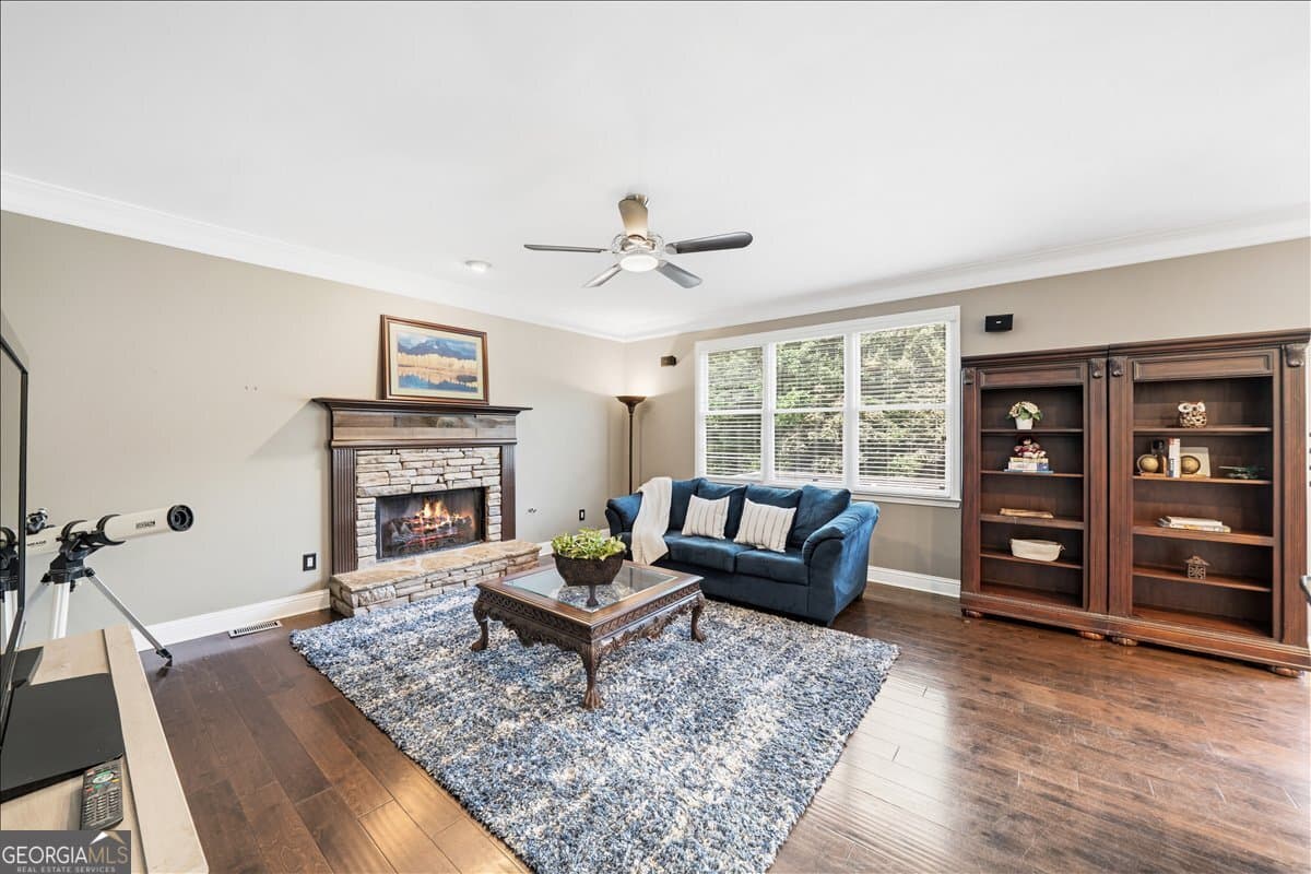 4 bedroom, 4.5 bathroom, 4,686 sq ft single family residence for sale at 6415 E Hills Court, Cumming, GA 30041 — photo 8