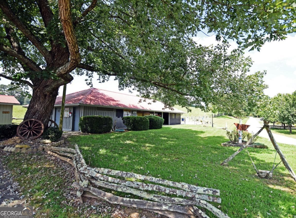 1 bedroom, 1 bathroom single family residence for sale at 99 Moccasin Lane, Blairsville, GA 30512 — photo 5