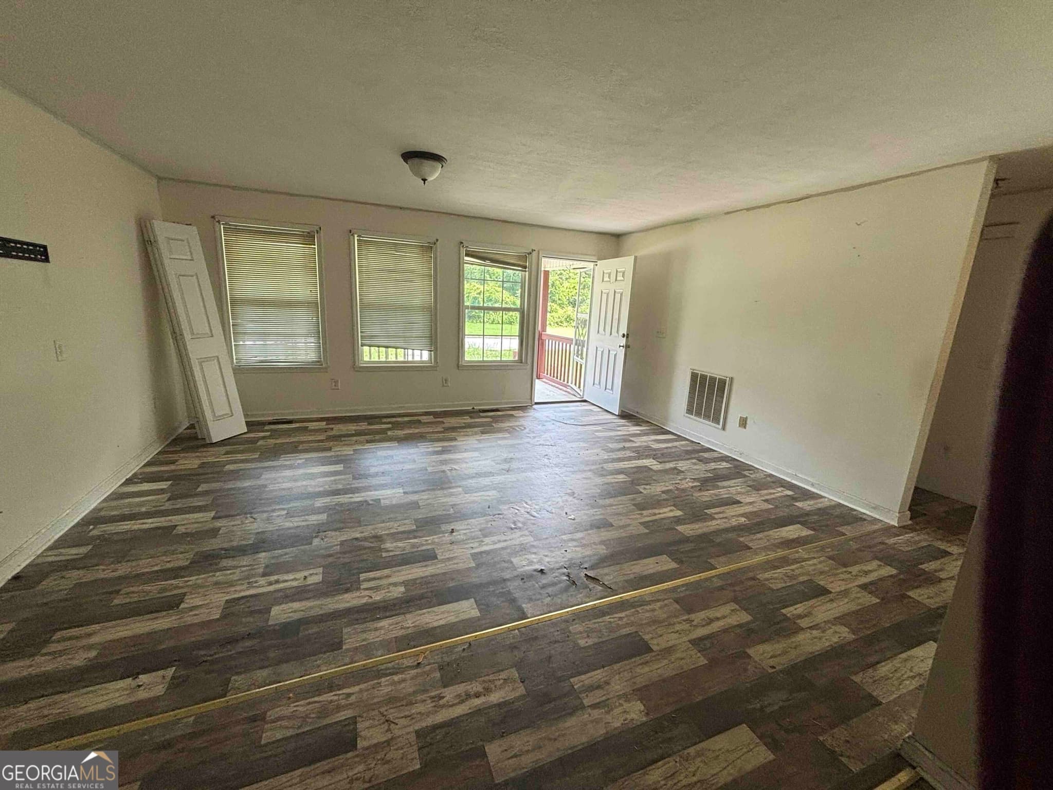 4 bedroom, 2 bathroom, 1,218 sq ft single family residence for sale at 431 2nd Street, Thomson, GA 30824 — photo 8