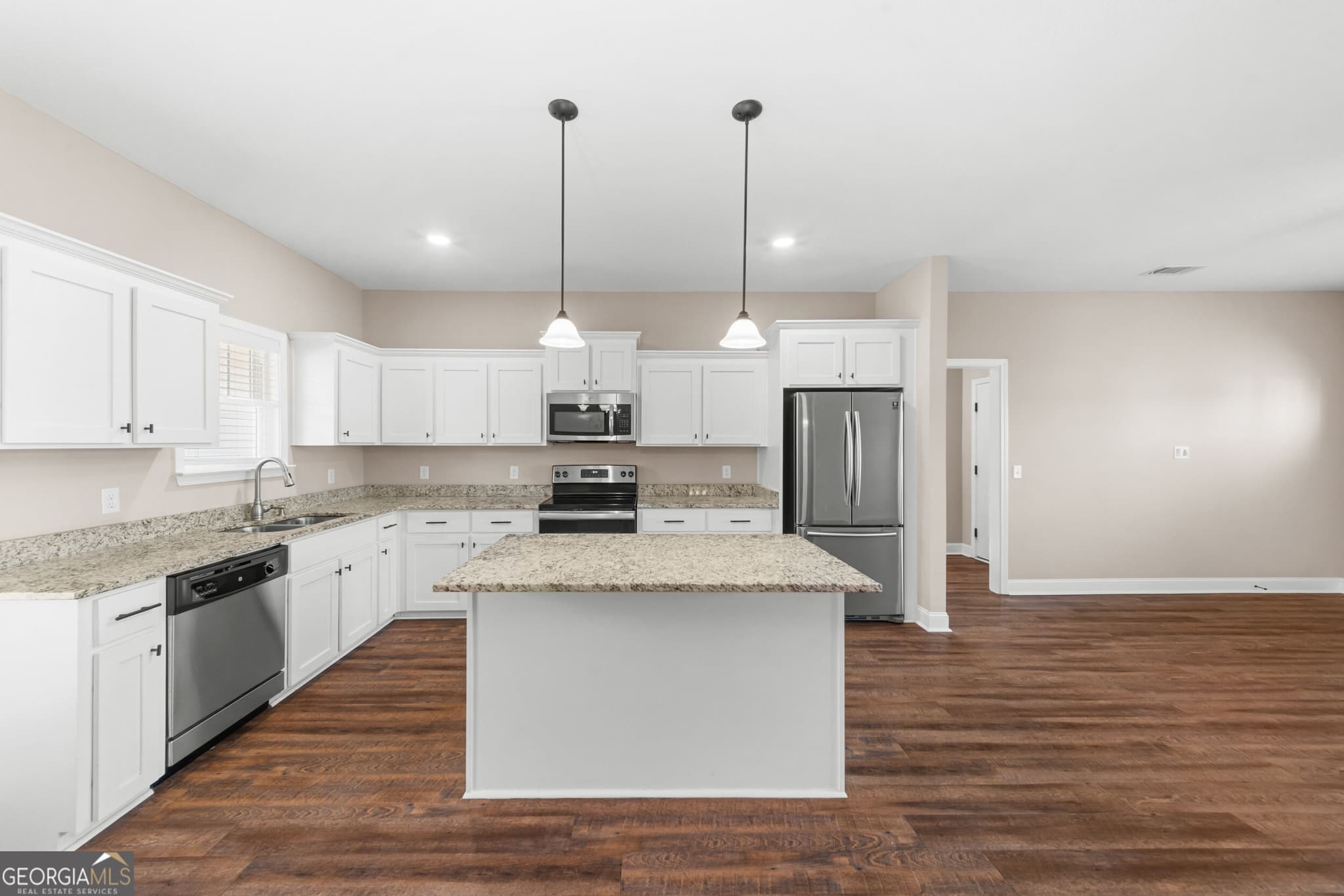 3 bedroom, 2 bathroom, 1,498 sq ft single family residence under contract at 411 Pivot Point, Statesboro, GA 30458 — photo 7