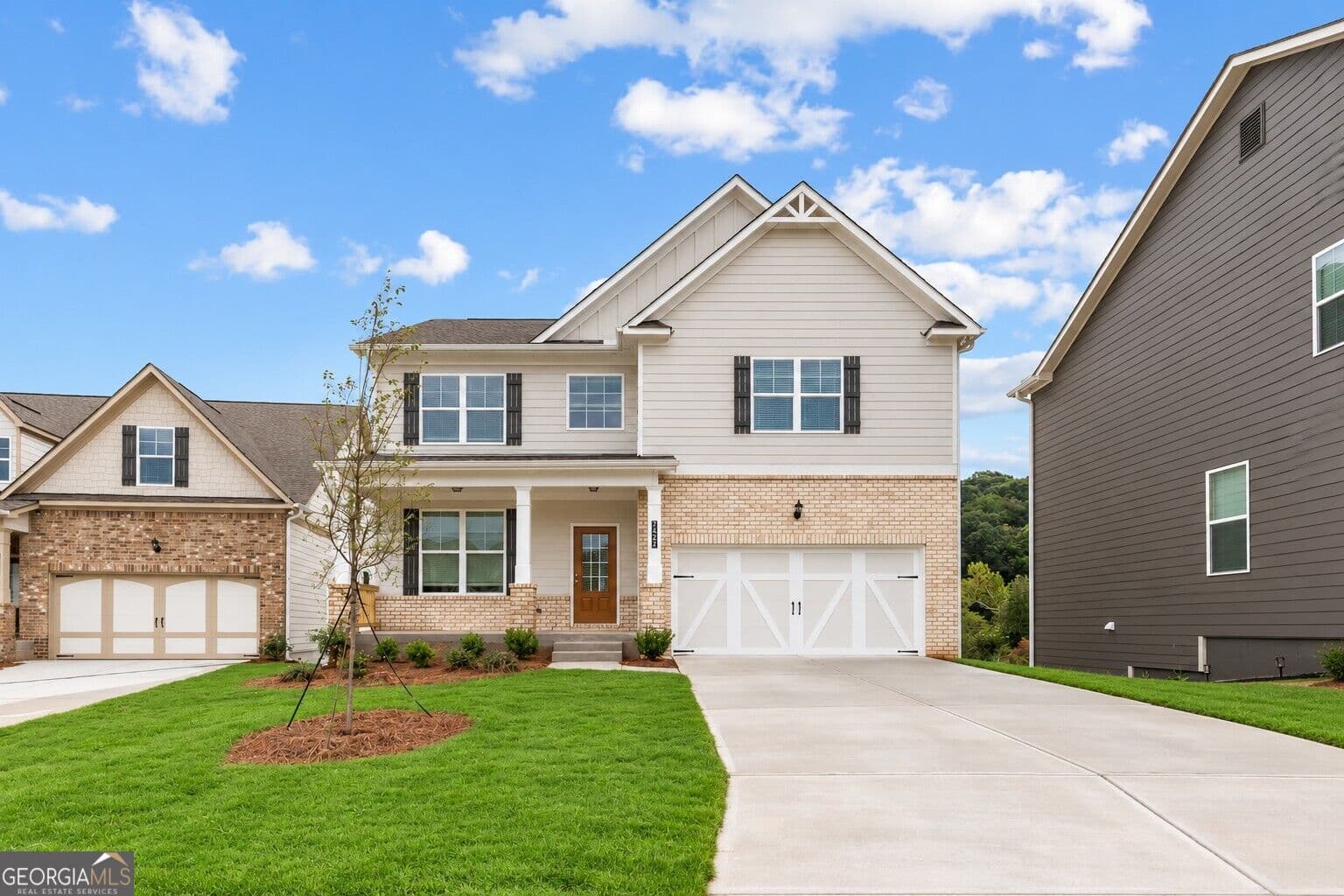 5 bedroom, 3 bathroom, 2,551 sq ft single family residence for sale at 7424 Rocklin Lane, Flowery Branch, GA 30542 — photo 1 of 36