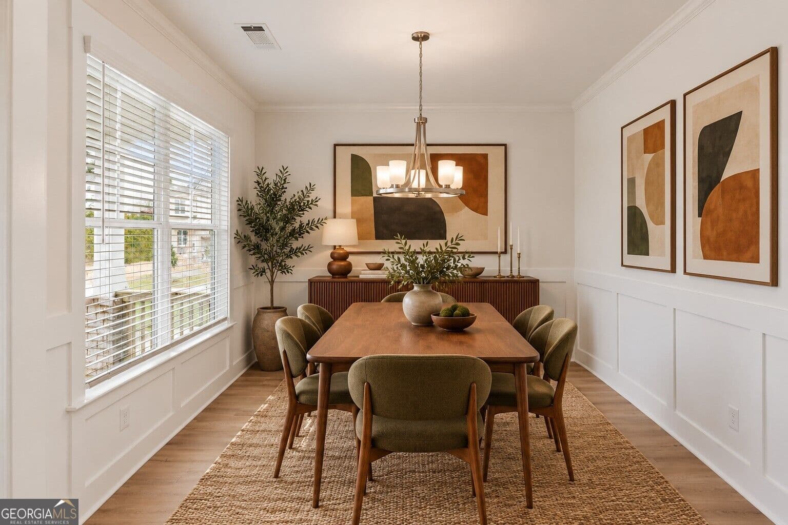 5 bedroom, 3 bathroom, 2,551 sq ft single family residence for sale at 7424 Rocklin Lane, Flowery Branch, GA 30542 — photo 4