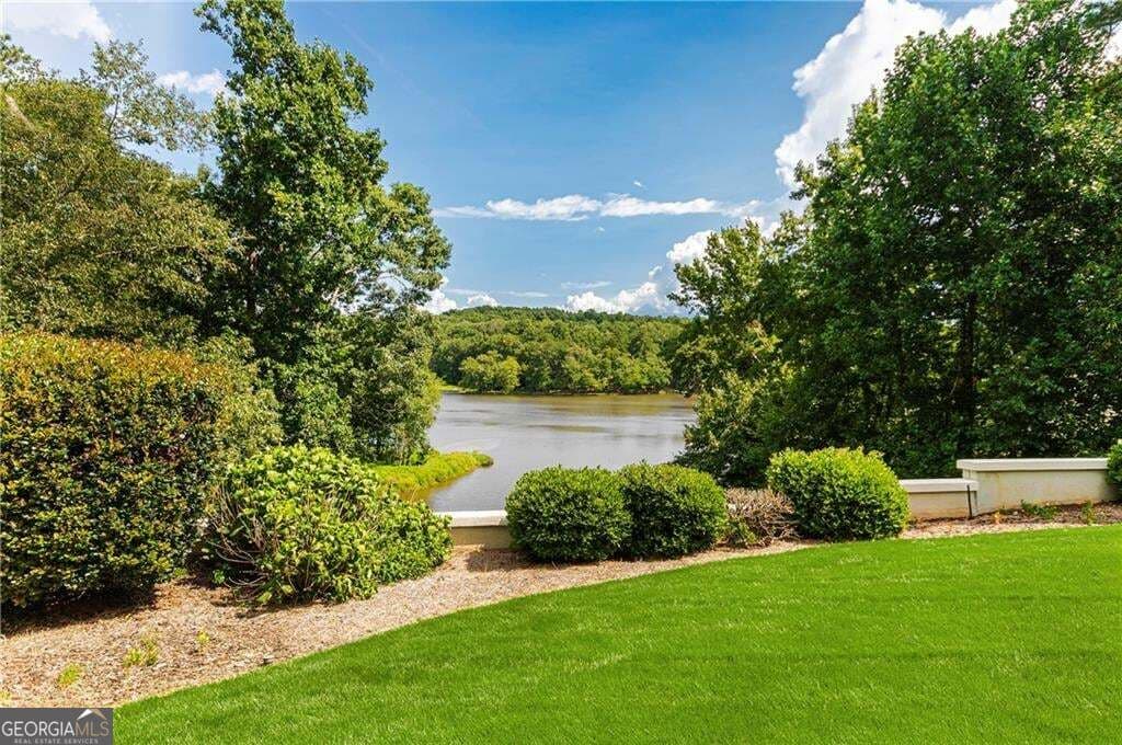 6 bedroom, 5.5 bathroom, 8,801 sq ft single family residence for sale at 1985 Birmingham Road, Alpharetta, GA 30004 — photo 3