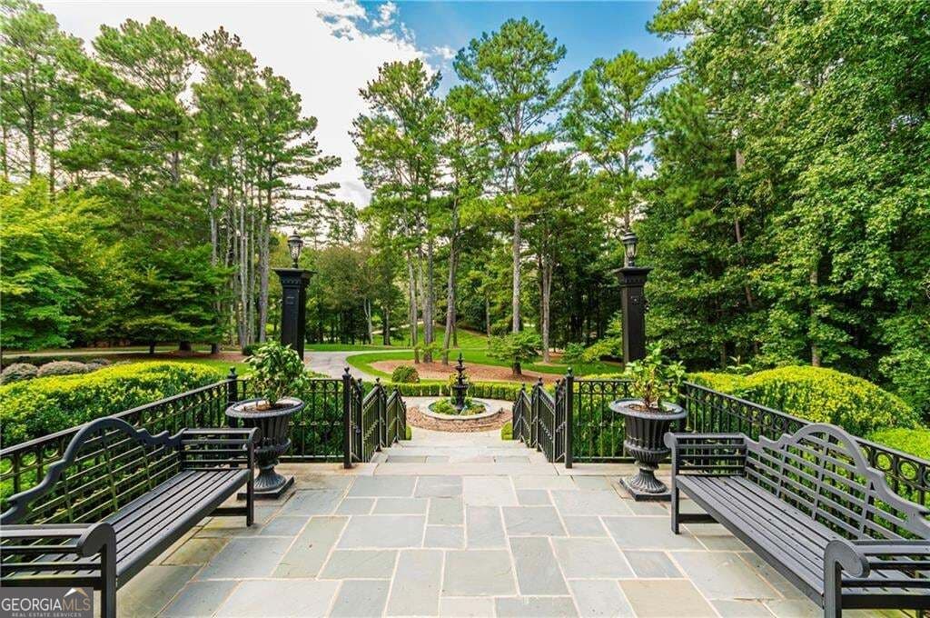 6 bedroom, 5.5 bathroom, 8,801 sq ft single family residence for sale at 1985 Birmingham Road, Alpharetta, GA 30004 — photo 5