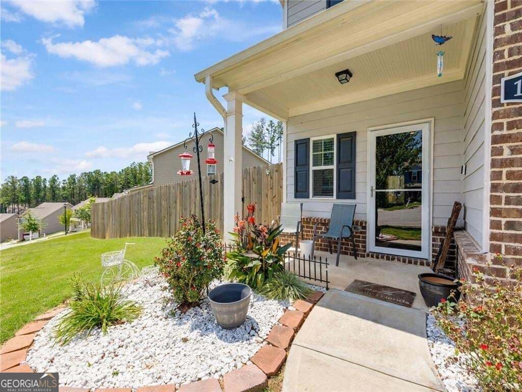 3 bedroom, 2.5 bathroom, 1,793 sq ft single family residence for sale at 1018 Nandina Court, Villa Rica, GA 30180 — photo 5
