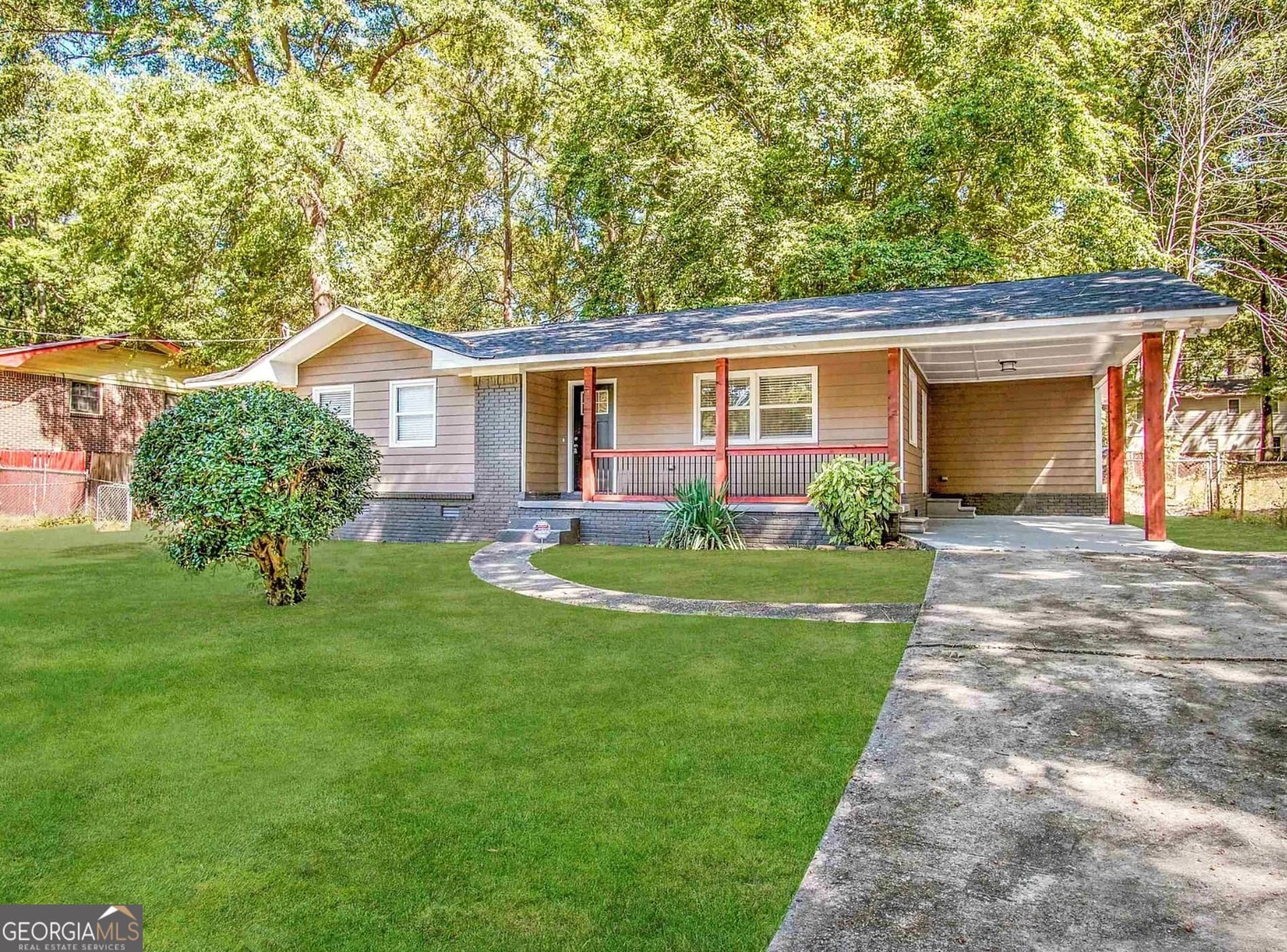 3 bedroom, 2 bathroom, 1,152 sq ft single family residence sold at 3345 Eisenhower Circle, Atlanta, GA 30354