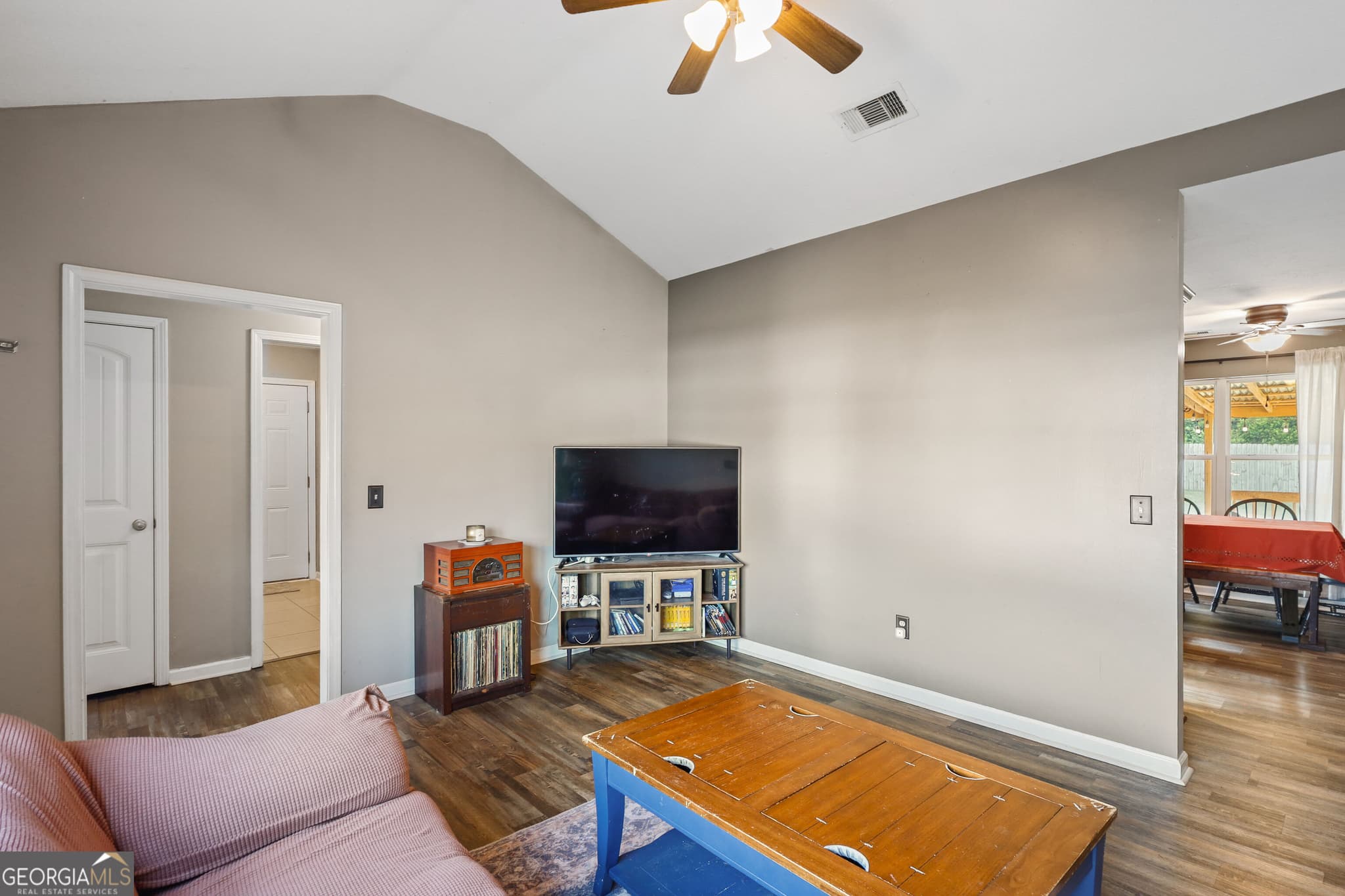 3 bedroom, 2 bathroom, 1,228 sq ft single family residence for sale at 104 Sandalwood Circle, Statesboro, GA 30458 — photo 9