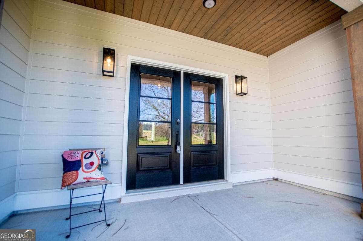 4 bedroom, 3.5 bathroom, 2,904 sq ft single family residence for sale at 102 Red Oak Lane, Carrollton, GA 30116 — photo 3