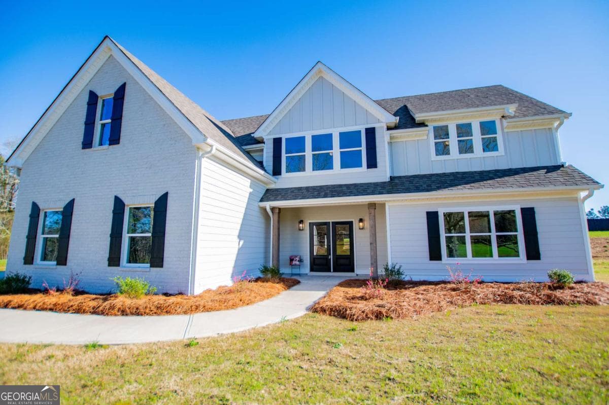 4 bedroom, 3.5 bathroom, 2,904 sq ft single family residence for sale at 102 Red Oak Lane, Carrollton, GA 30116 — photo 1 of 45
