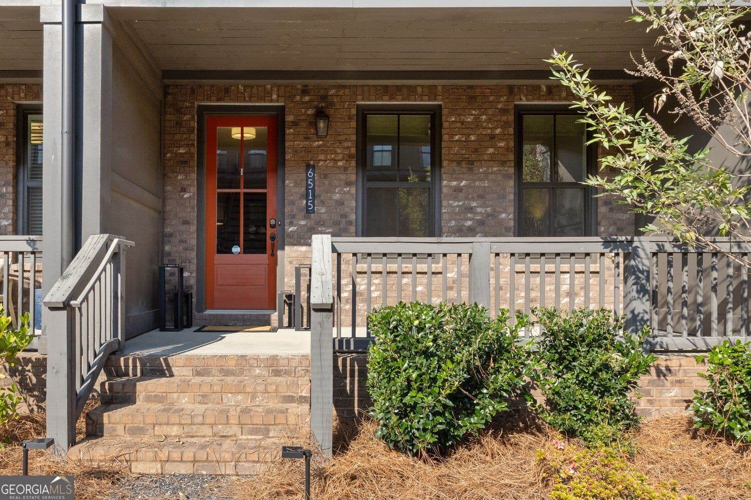 3 bedroom, 3.5 bathroom, 2,024 sq ft townhouse for sale at 6515 Cortland Walk, Alpharetta, GA 30005 — photo 1 of 43