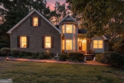 4 bedroom, 3 bathroom, 5,000 sq ft single family residence for sale at 9440 Logan Lane, Douglasville, GA 30135 — photo 3