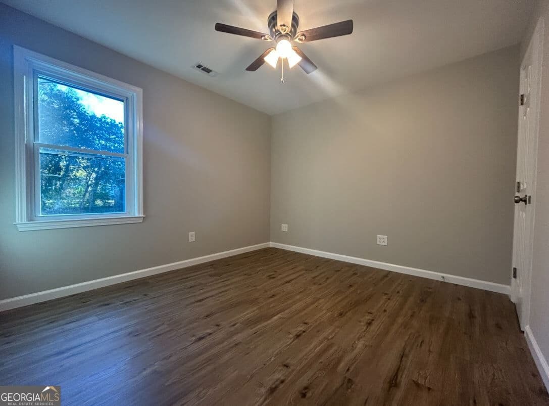 2 bedroom, 1.5 bathroom, 700 sq ft single family residence for rent at 116 Holly Street, Rome, GA 30161 for $1,200 a month — photo 5