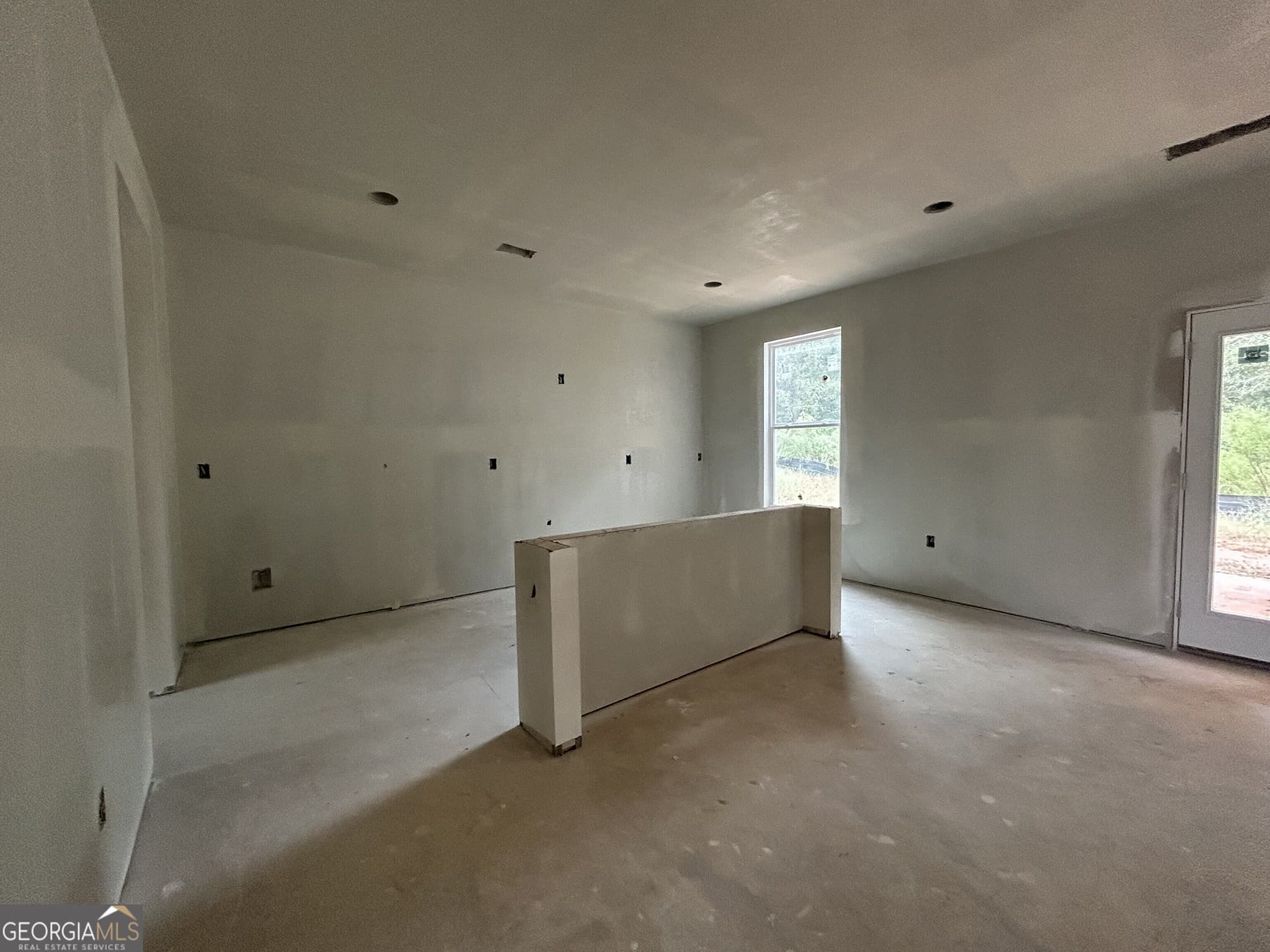 4 bedroom, 2.5 bathroom, 2,159 sq ft single family residence for sale at 190 Ruby Robin Road, Jefferson, GA 30549 — photo 3