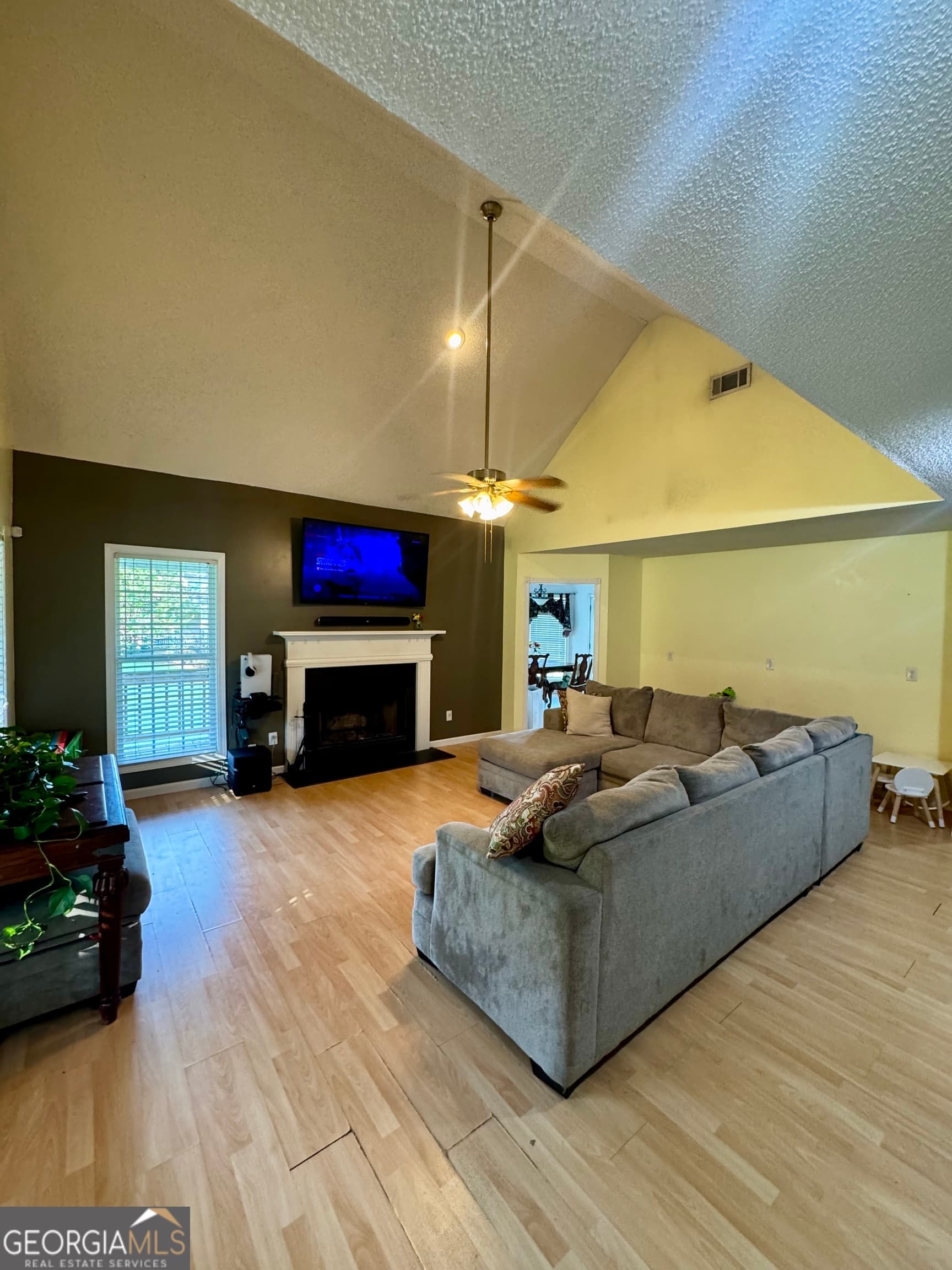 3 bedroom, 2 bathroom, 1,648 sq ft single family residence for sale at 325 Overland Way, Gray, GA 31032 — photo 9