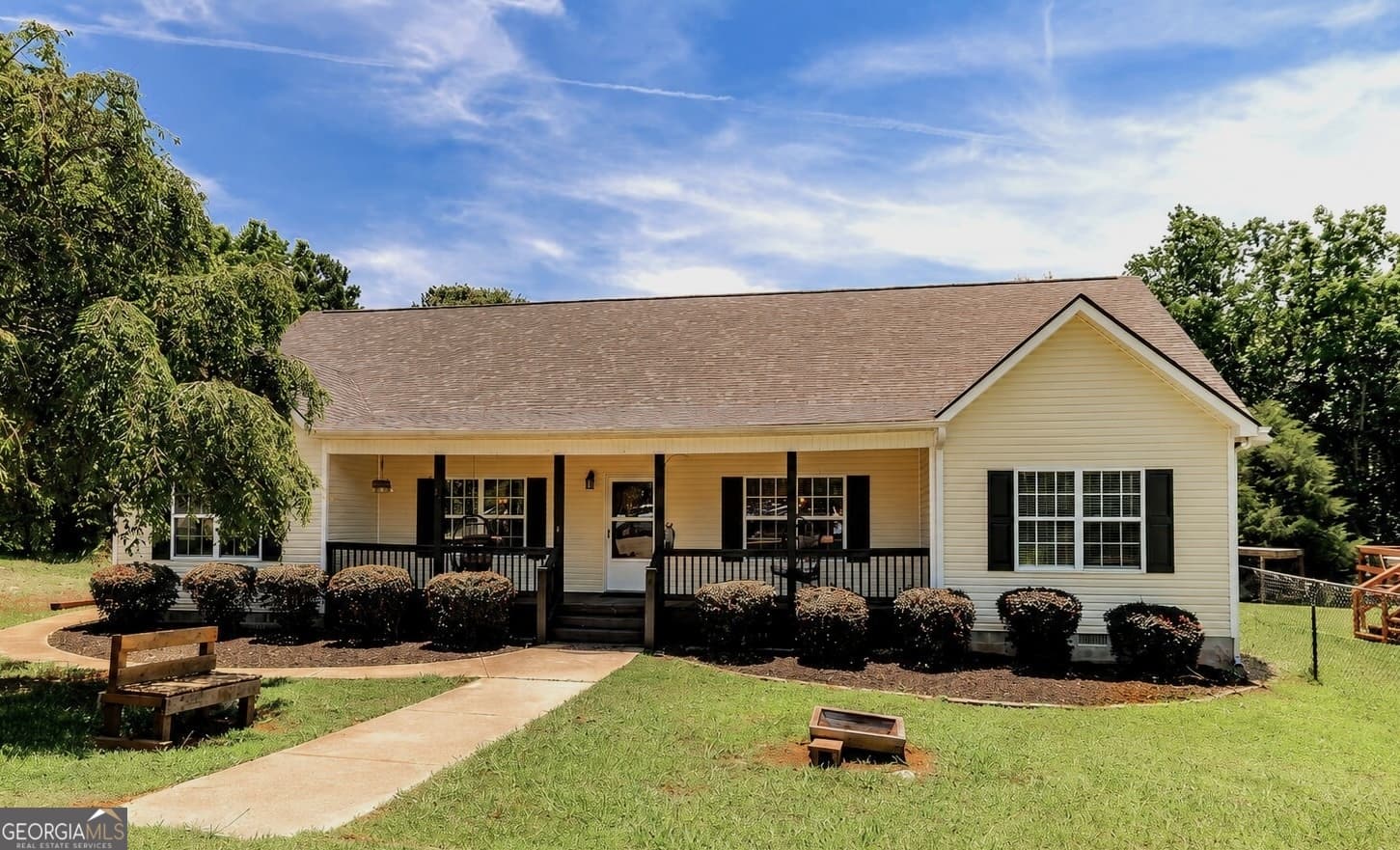 6 bedroom, 3.5 bathroom, 5,070 sq ft single family residence sold at 1627 Dewy Rose Road, Dewy Rose, GA 30634