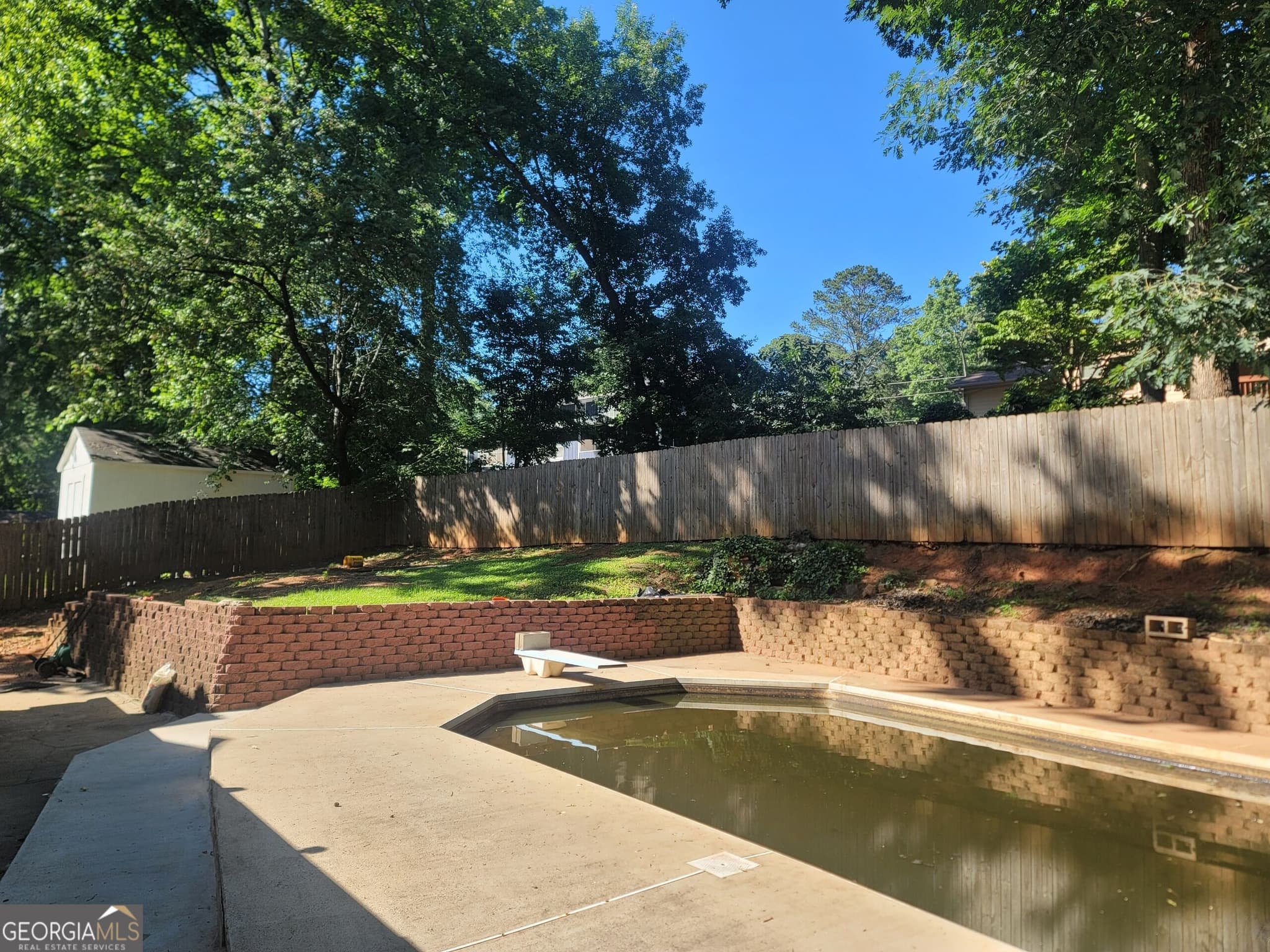 5 bedroom, 2.5 bathroom, 3,854 sq ft single family residence for sale at 538 Cole Drive, Lilburn, GA 30047 — photo 2