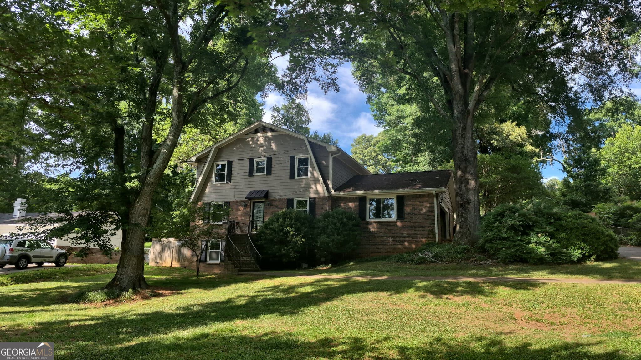 5 bedroom, 2.5 bathroom, 3,854 sq ft single family residence for sale at 538 Cole Drive, Lilburn, GA 30047