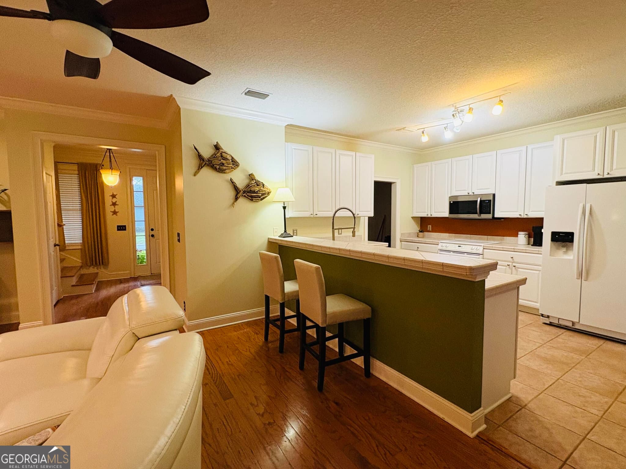 5 bedroom, 3.5 bathroom, 2,754 sq ft single family residence for sale at 237 W Commons Drive, St. Simons, GA 31522 — photo 9