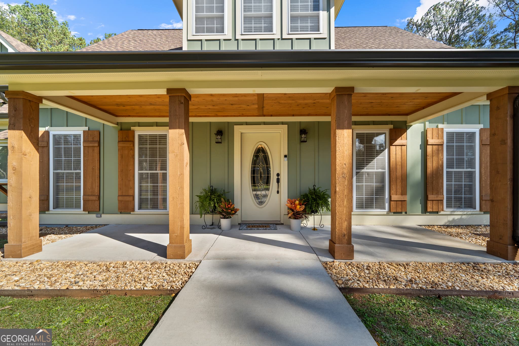 4 bedroom, 3.5 bathroom, 2,943 sq ft single family residence for sale at 1050 Sugar Creek Church Road, Madison, GA 30650 — photo 3