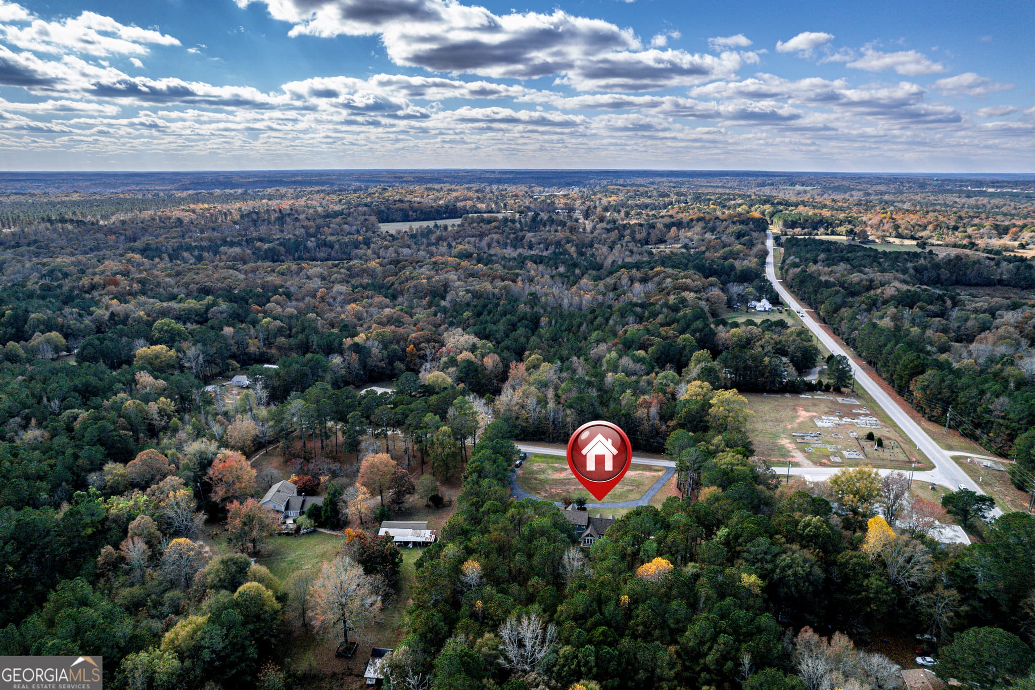 4 bedroom, 3.5 bathroom, 2,943 sq ft single family residence for sale at 1050 Sugar Creek Church Road, Madison, GA 30650 — photo 5
