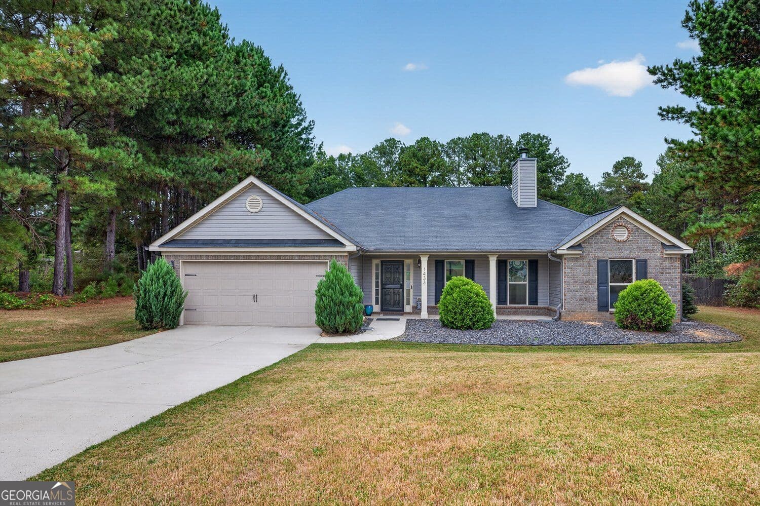 4 bedroom, 3 bathroom, 2,232 sq ft single family residence for sale at 1433 Palmer Drive, Monroe, GA 30656 — photo 2