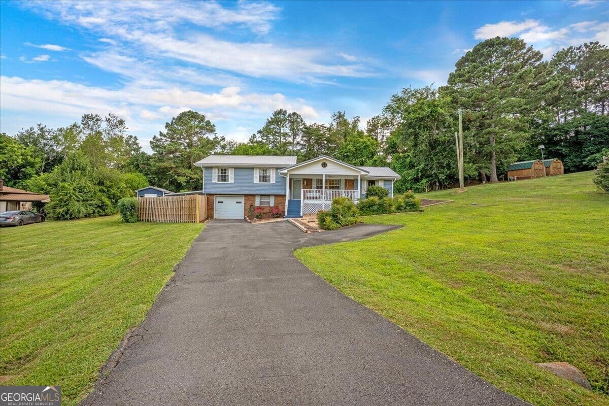 3 bedroom, 1.5 bathroom, 1,502 sq ft single family residence for sale at 1026 Bandy Lane, Ringgold, GA 30736 — photo 3