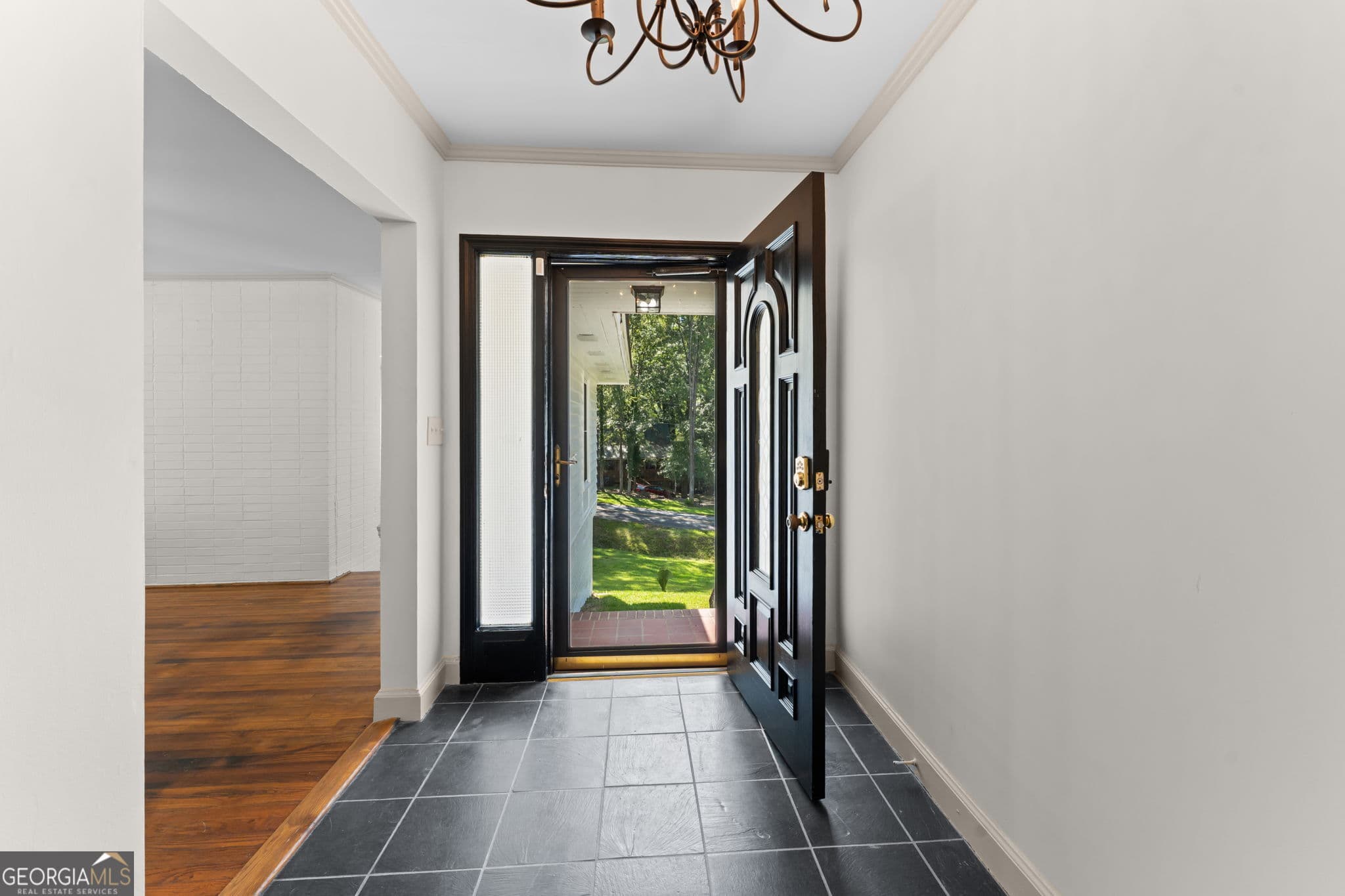 5 bedroom, 4 bathroom, 5,380 sq ft single family residence for sale at 1695 Briarcliff Road, Macon, GA 31211 — photo 7
