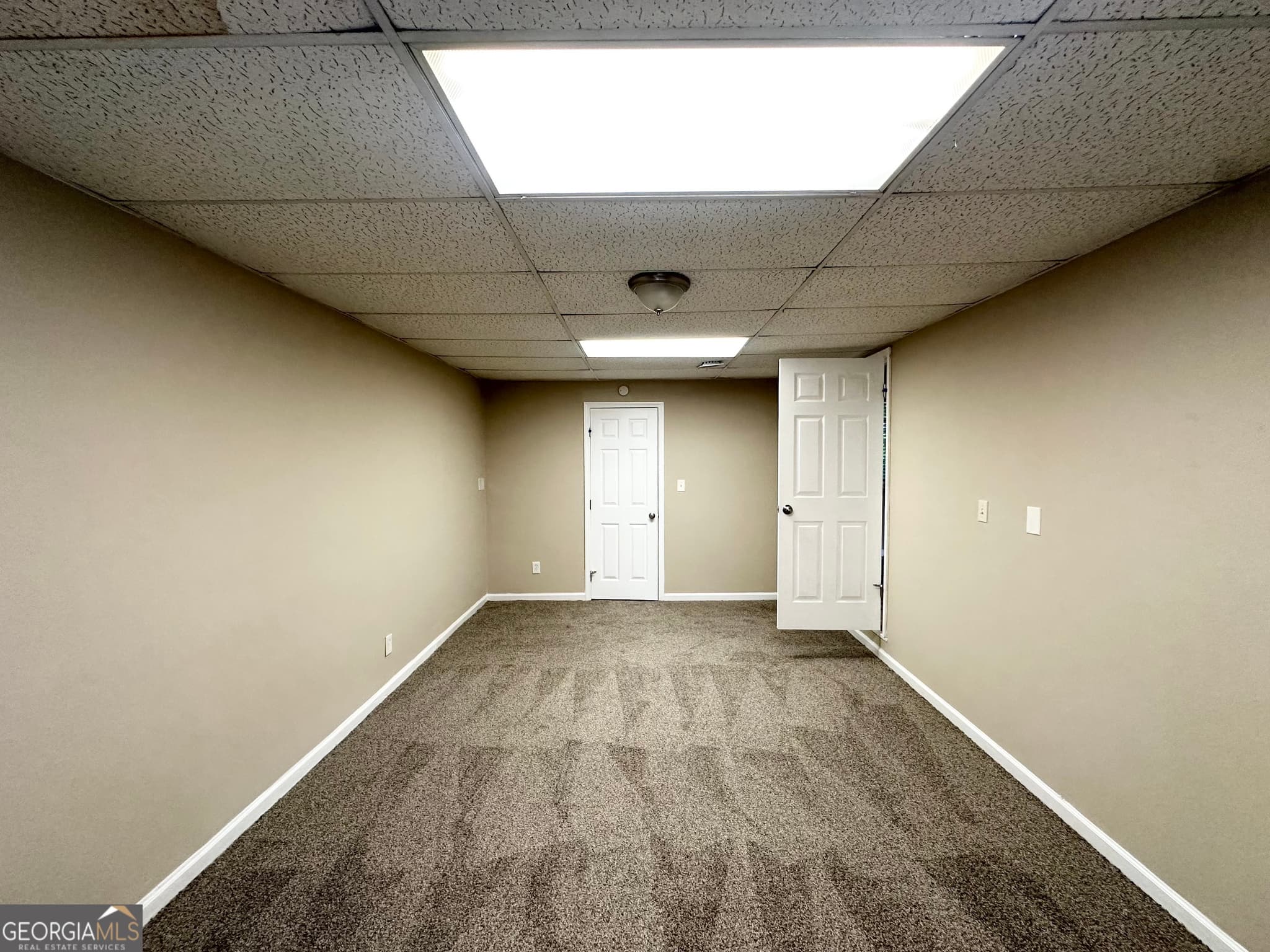 4 bedroom, 1 bathroom, 1,352 sq ft single family residence for sale at 6309 Wellington Way, Austell, GA 30106 — photo 7