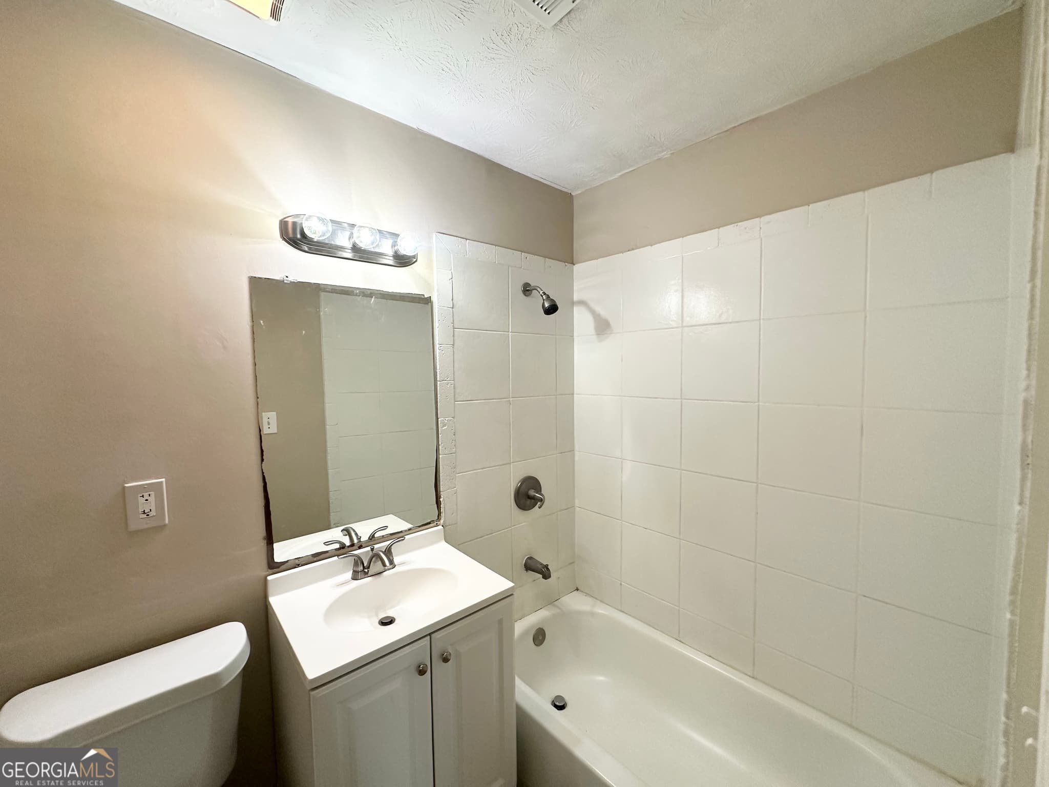 4 bedroom, 1 bathroom, 1,352 sq ft single family residence for sale at 6309 Wellington Way, Austell, GA 30106 — photo 9
