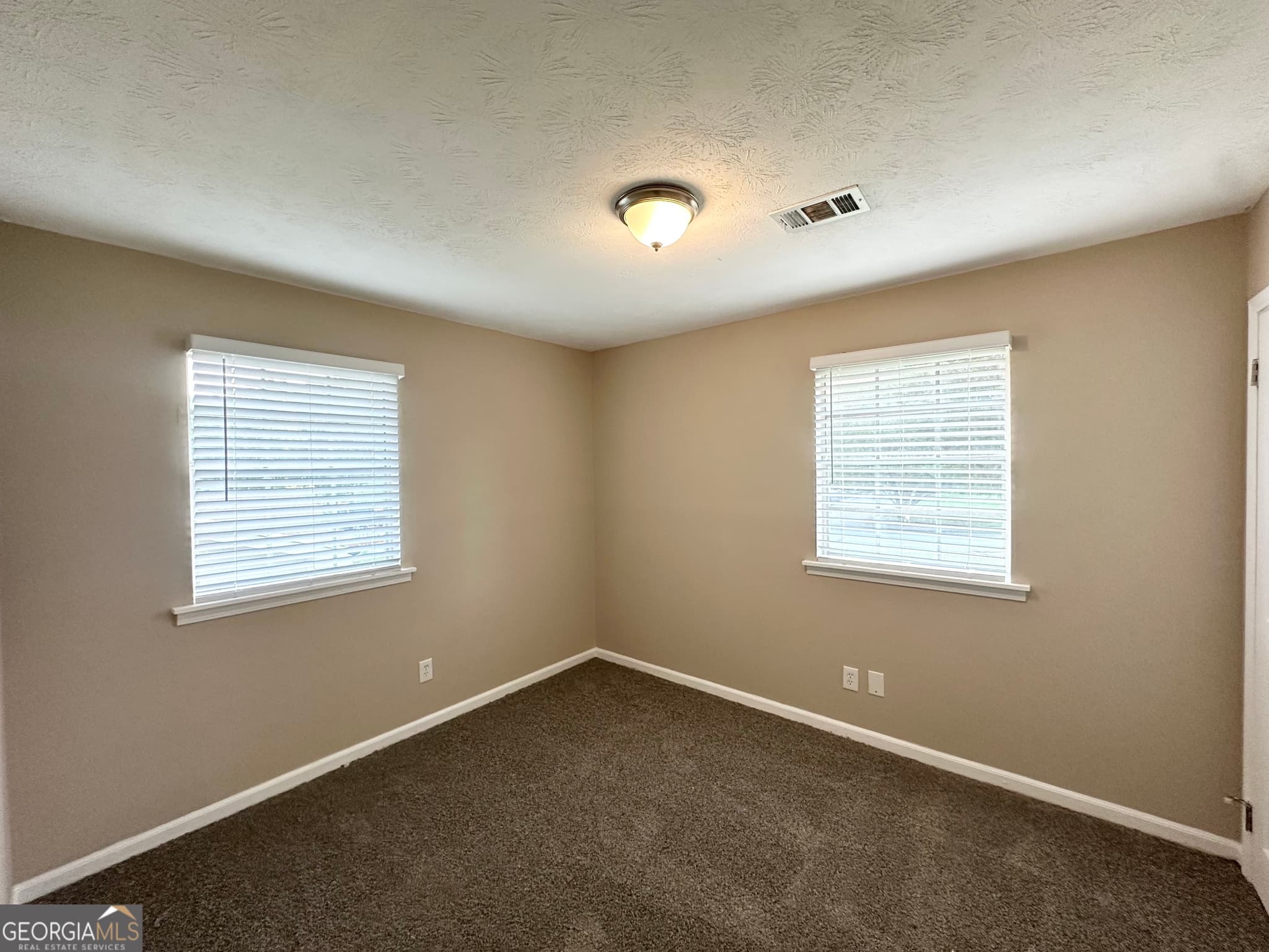 4 bedroom, 1 bathroom, 1,352 sq ft single family residence for sale at 6309 Wellington Way, Austell, GA 30106 — photo 10