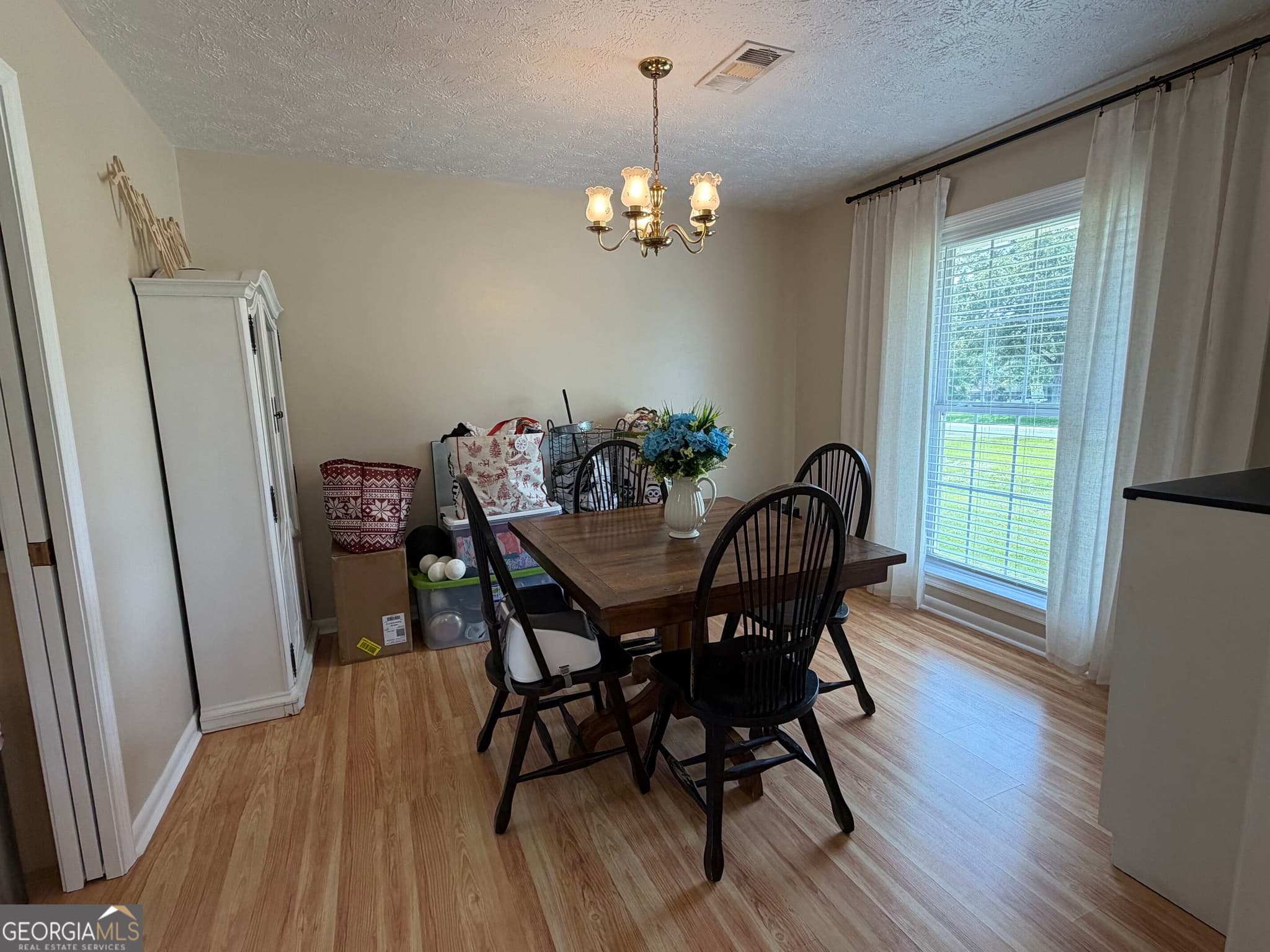 3 bedroom, 2 bathroom, 1,846 sq ft single family residence for sale at 438 W Oglethorpe Avenue, Lyons, GA 30436 — photo 7