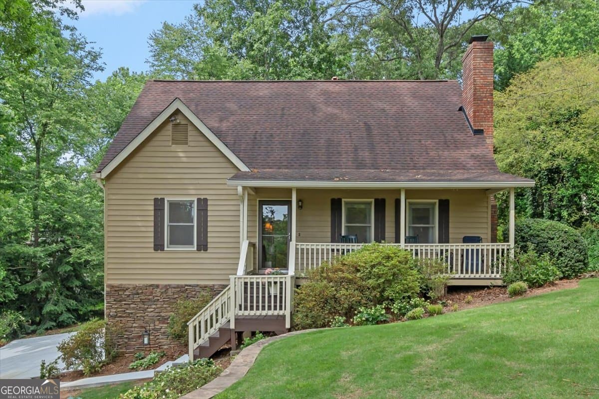 4 bedroom, 2 bathroom, 2,166 sq ft single family residence sold at 852 Wyntuck Drive, Kennesaw, GA 30152