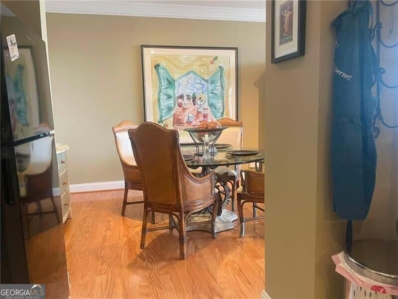 2 bedroom, 1 bathroom, 840 sq ft condominium for sale at 3060 Pharr Court North 821, Atlanta, GA 30305 — photo 4
