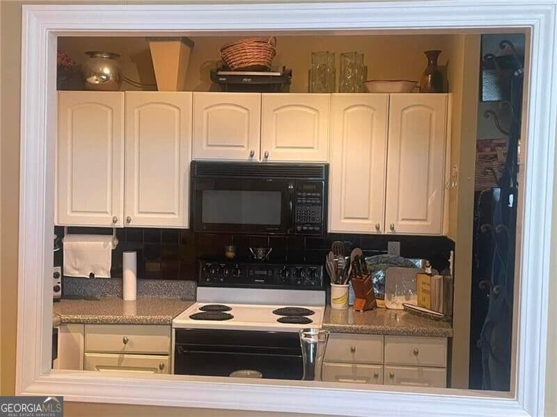 2 bedroom, 1 bathroom, 840 sq ft condominium for sale at 3060 Pharr Court North 821, Atlanta, GA 30305 — photo 8