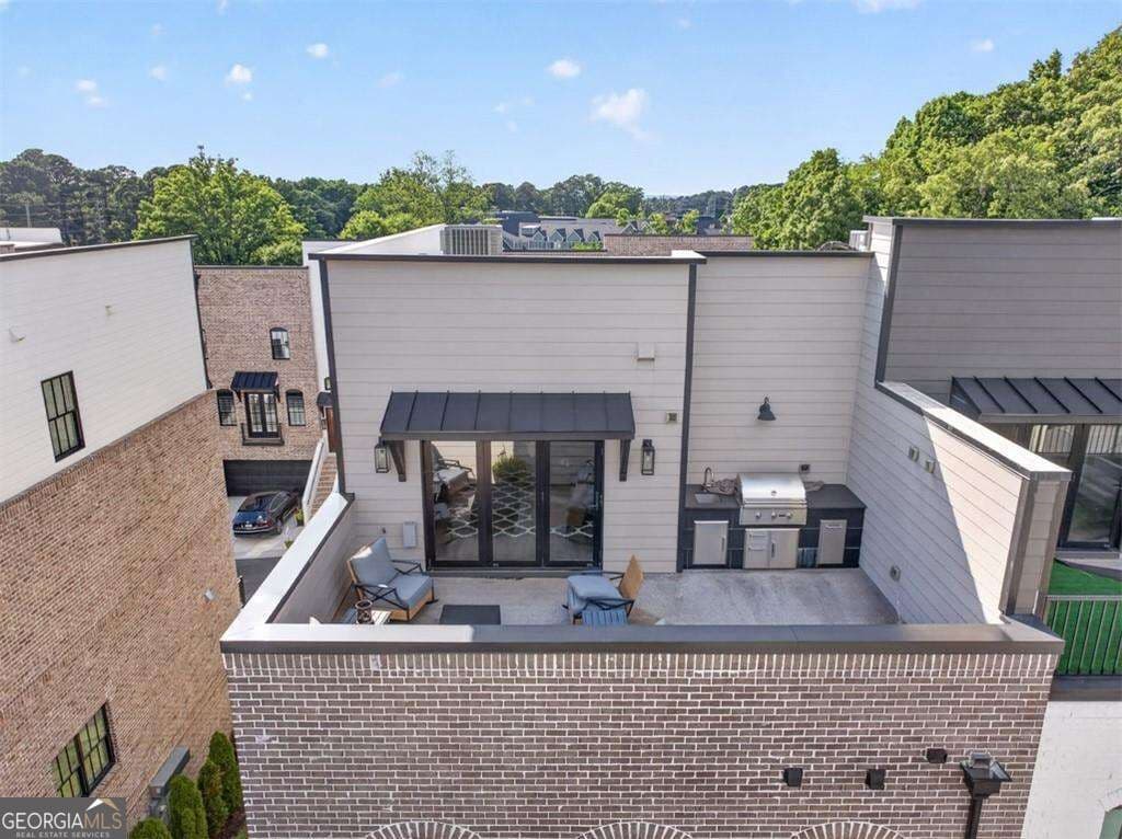 4 bedroom, 4.5 bathroom townhouse for sale at 340 Sugarview Road, Sugar Hill, GA 30518 — photo 5