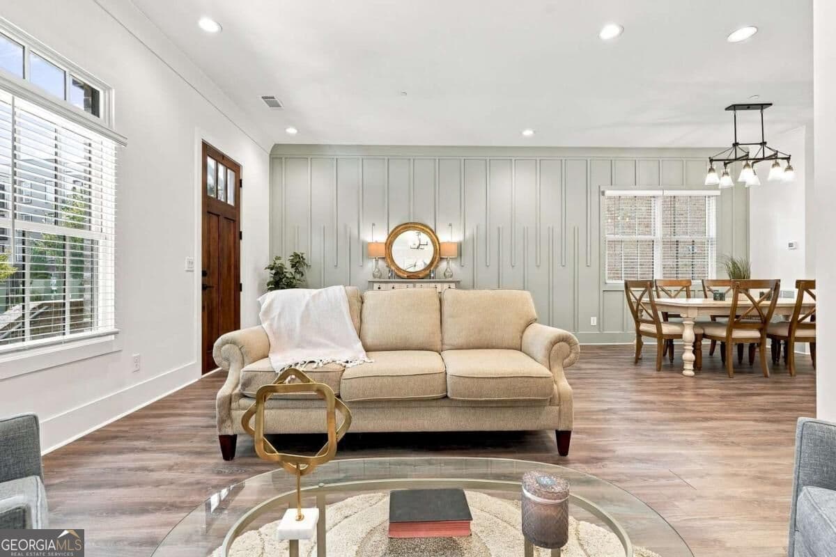 4 bedroom, 4.5 bathroom townhouse for sale at 340 Sugarview Road, Sugar Hill, GA 30518 — photo 9