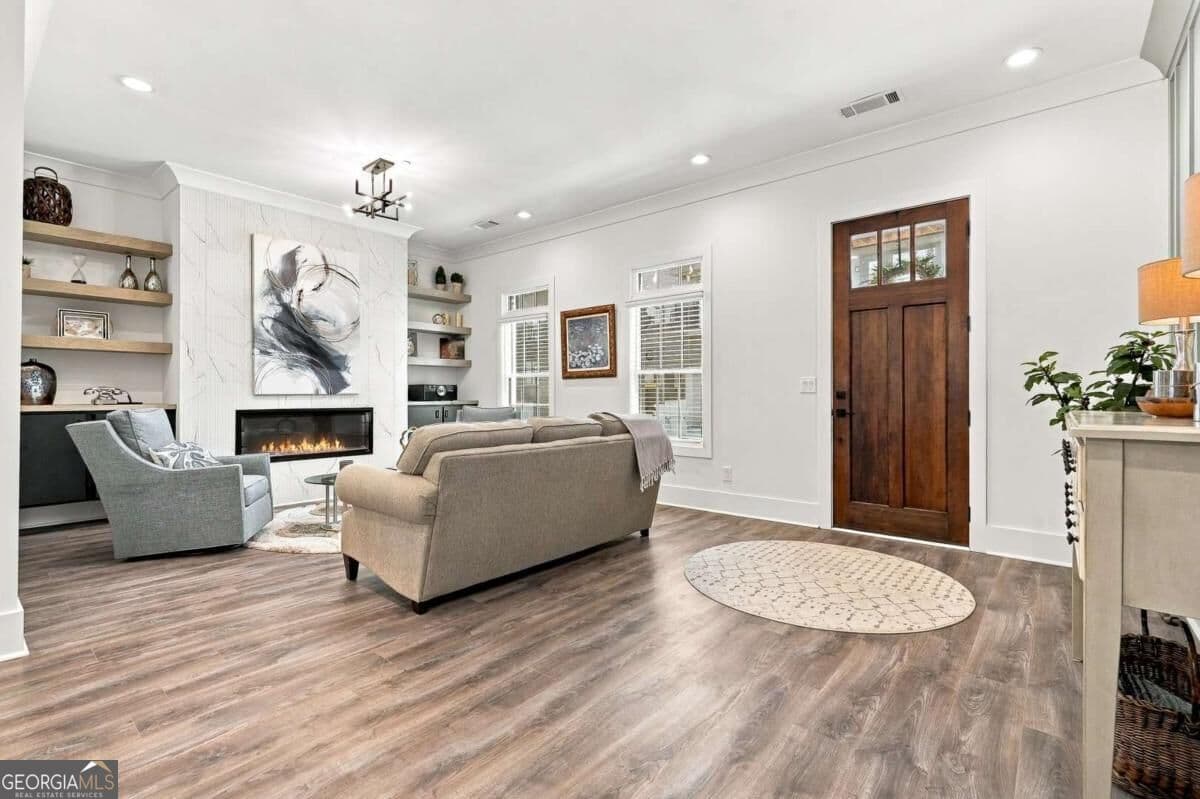 4 bedroom, 4.5 bathroom townhouse for sale at 340 Sugarview Road, Sugar Hill, GA 30518 — photo 8
