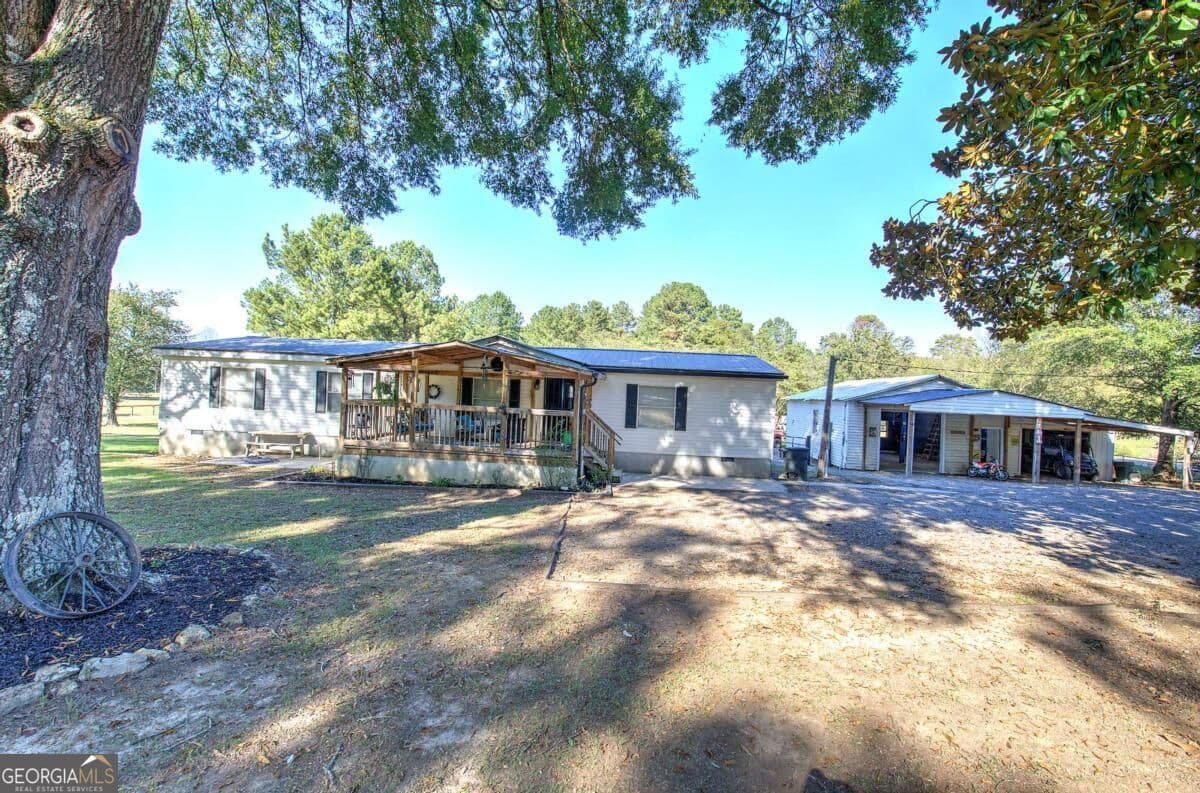 3 bedroom, 2 bathroom manufactured home,single family residence for sale at 1424 Abrams Road, Silver Creek, GA 30173 — photo 1 of 68