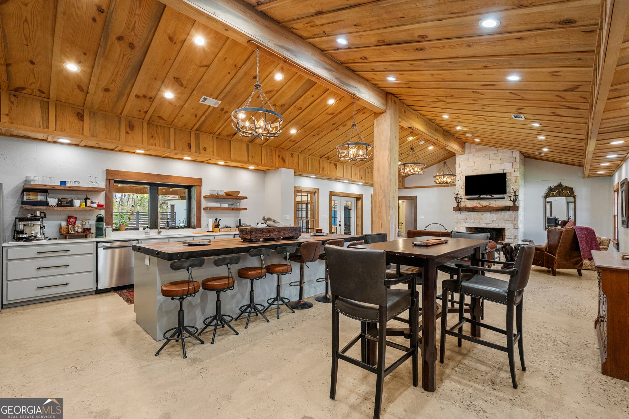 5 bedroom, 3.5 bathroom, 7,263 sq ft farm for sale at 1229 Pierce Road, Waverly Hall, GA 31831 — photo 8