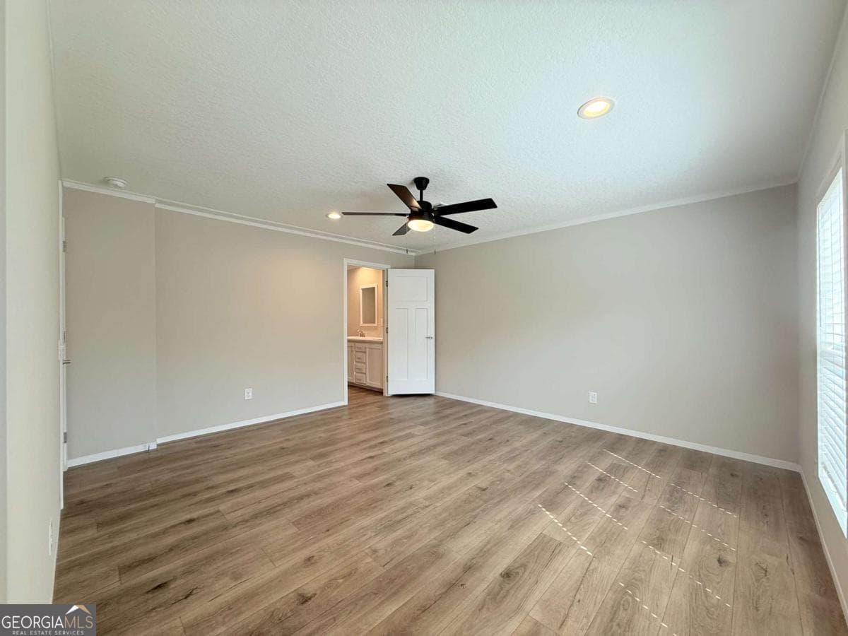 4 bedroom, 2 bathroom, 2,048 sq ft manufactured home,single family residence under contract at 5240 Owens Road, Blackshear, GA 31516 — photo 9