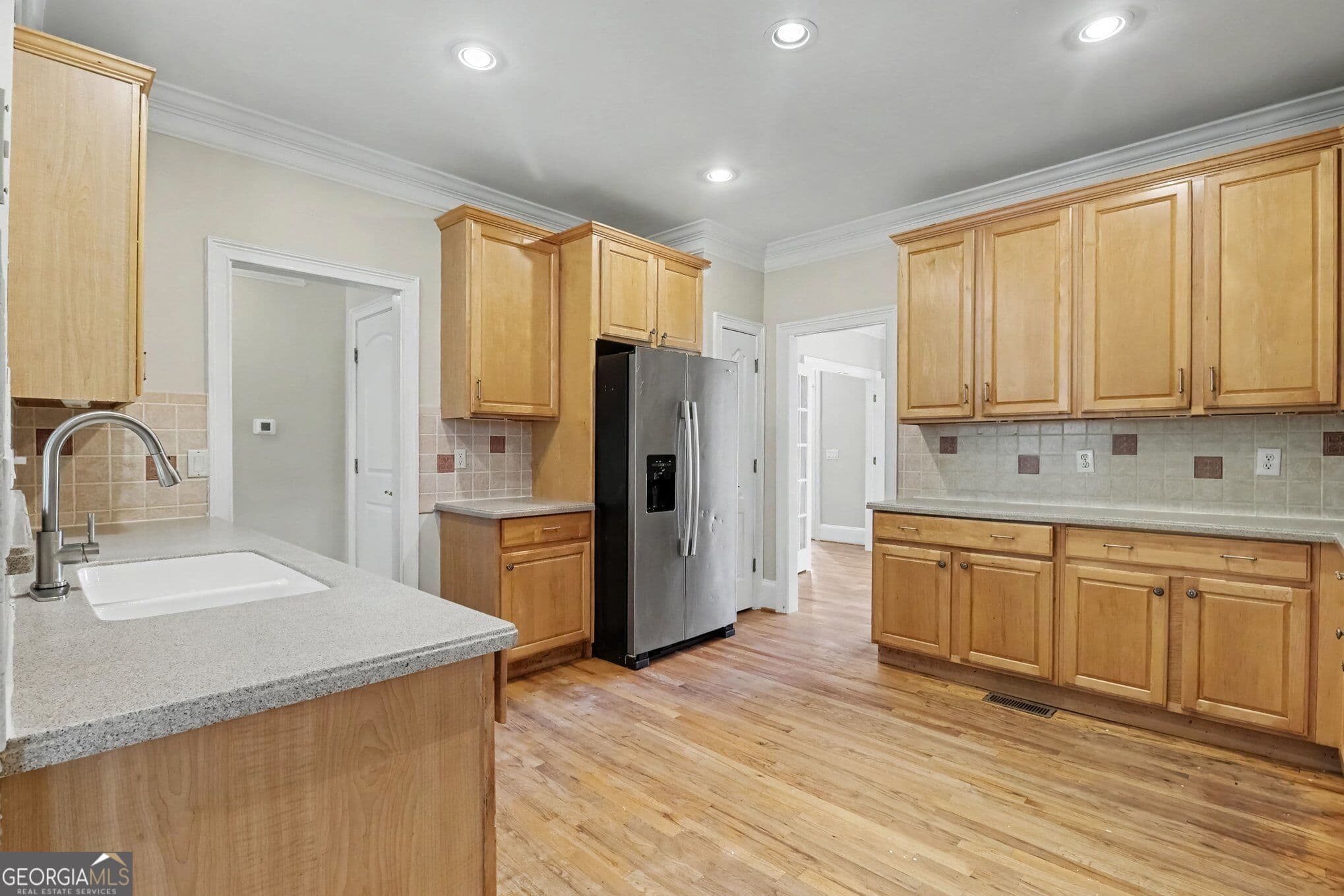 5 bedroom, 3 bathroom, 3,298 sq ft single family residence for sale at 2260 Misty Oaks Drive, Buford, GA 30519 — photo 8