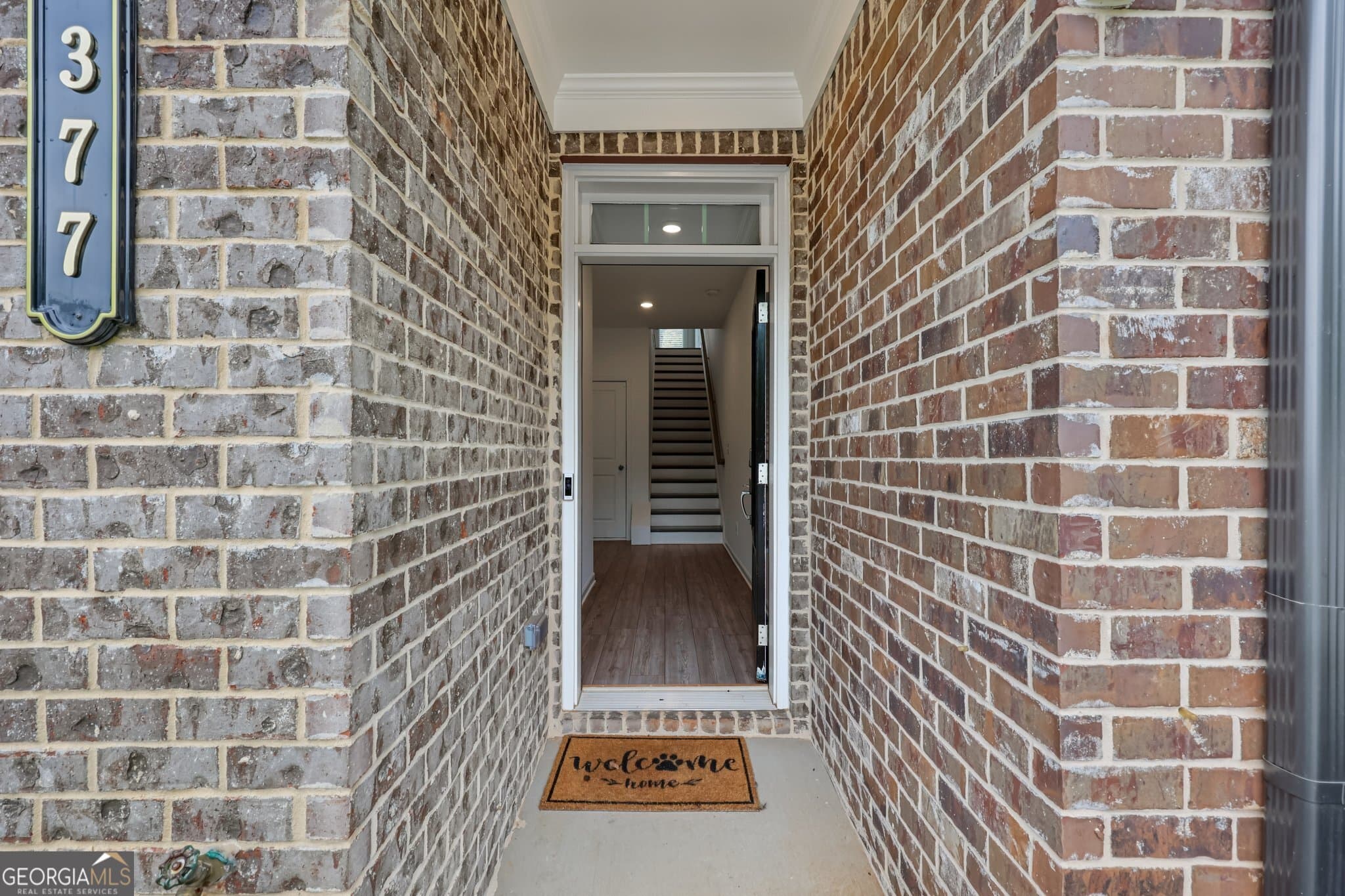 4 bedroom, 3.5 bathroom, 2,267 sq ft townhouse for sale at 377 Danville Avenue, Suwanee, GA 30024 — photo 2